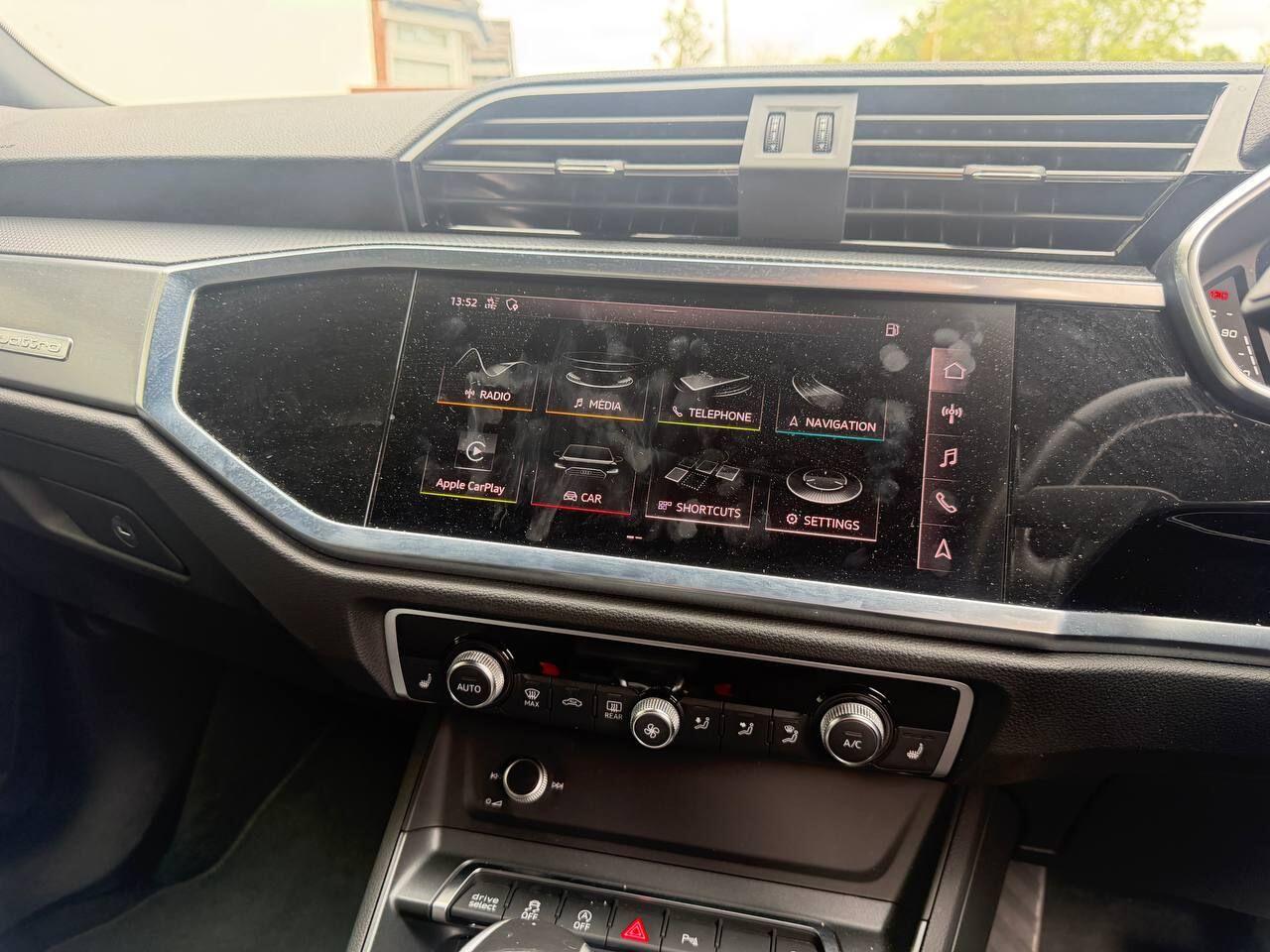 Audi Q3 view 45