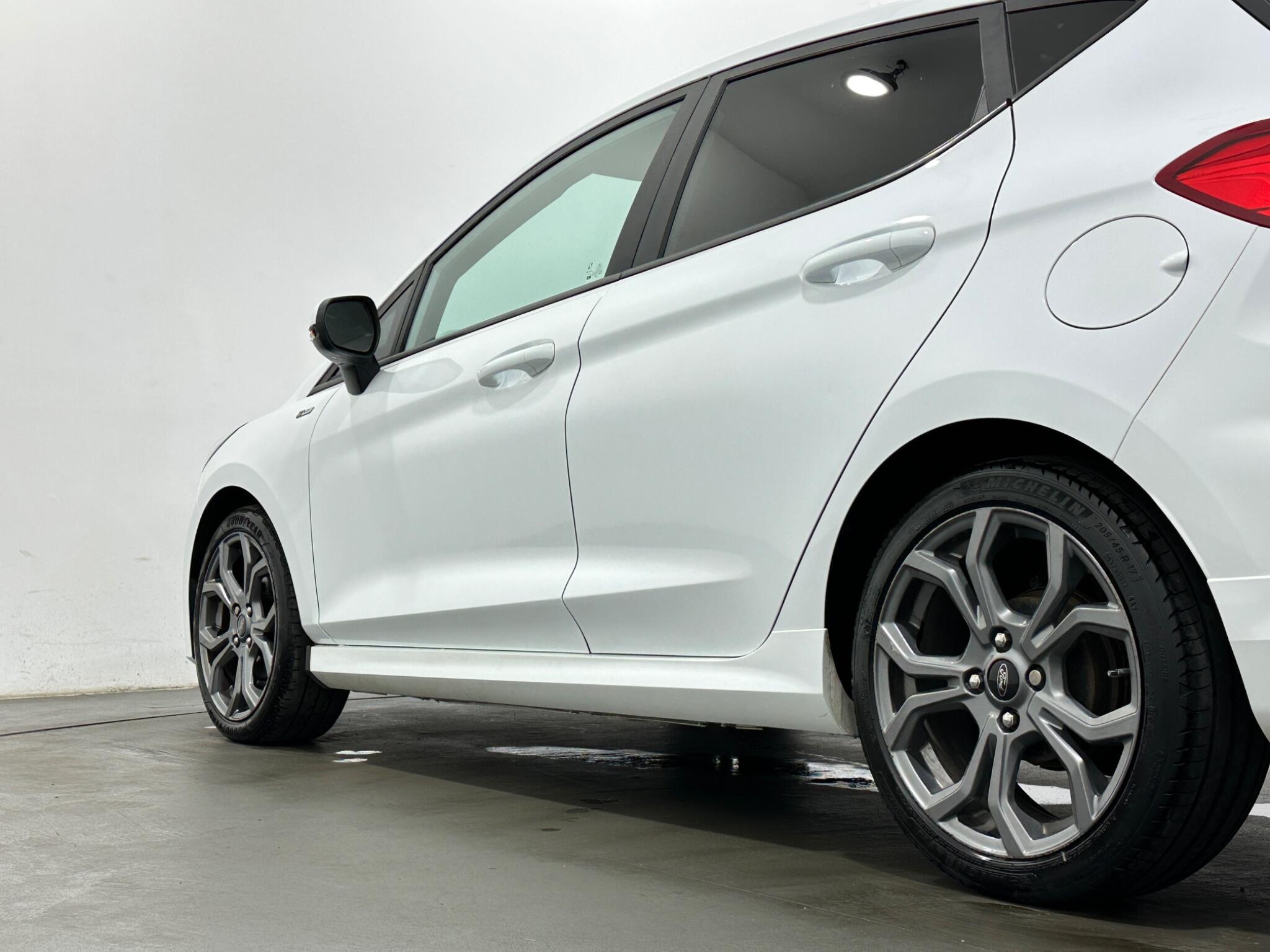 Ford Fiesta view 48