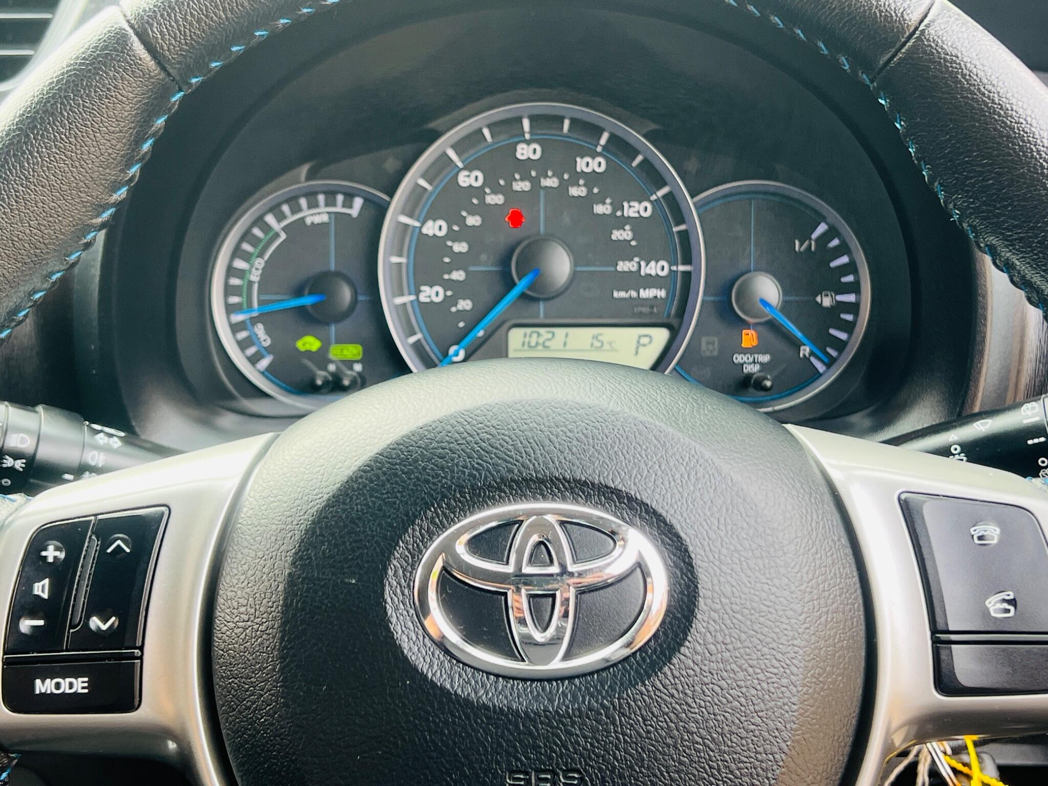 Toyota Yaris view 45