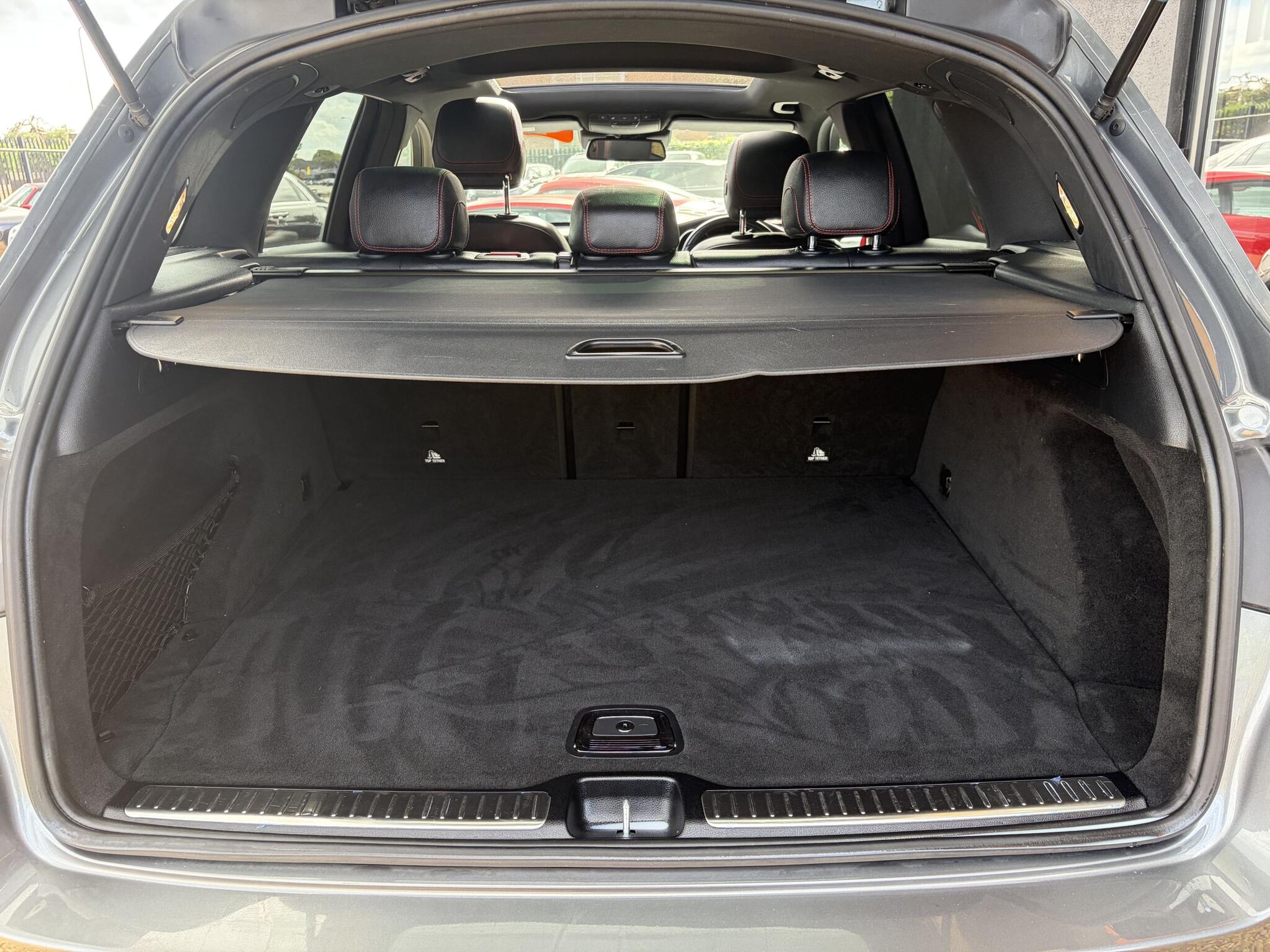Mercedes-Benz GLC view 31