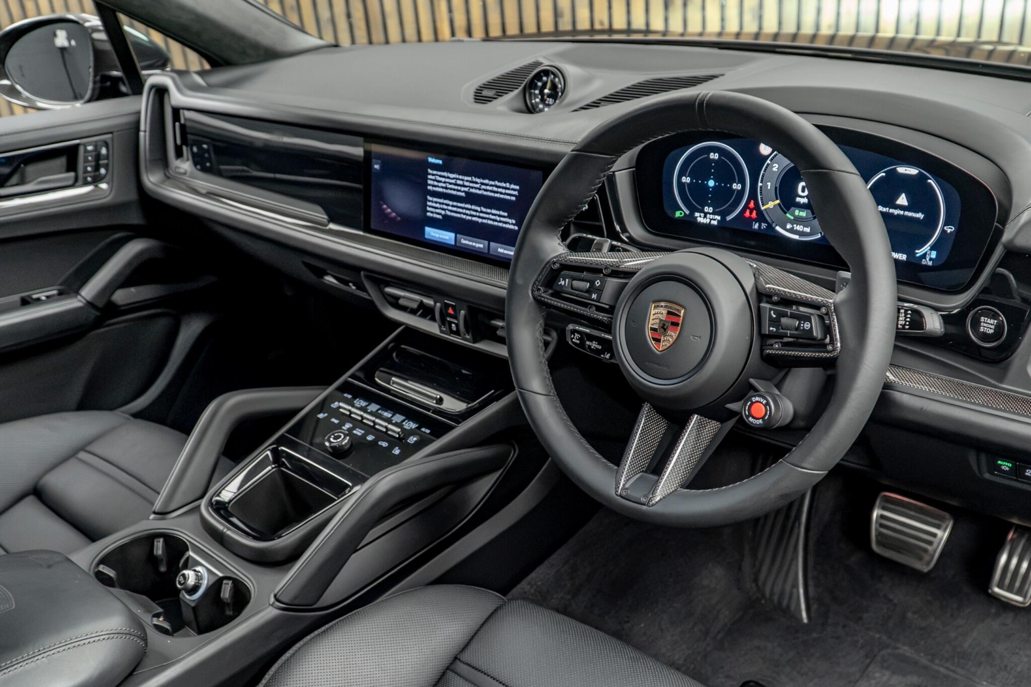 Porsche Cayenne view 22