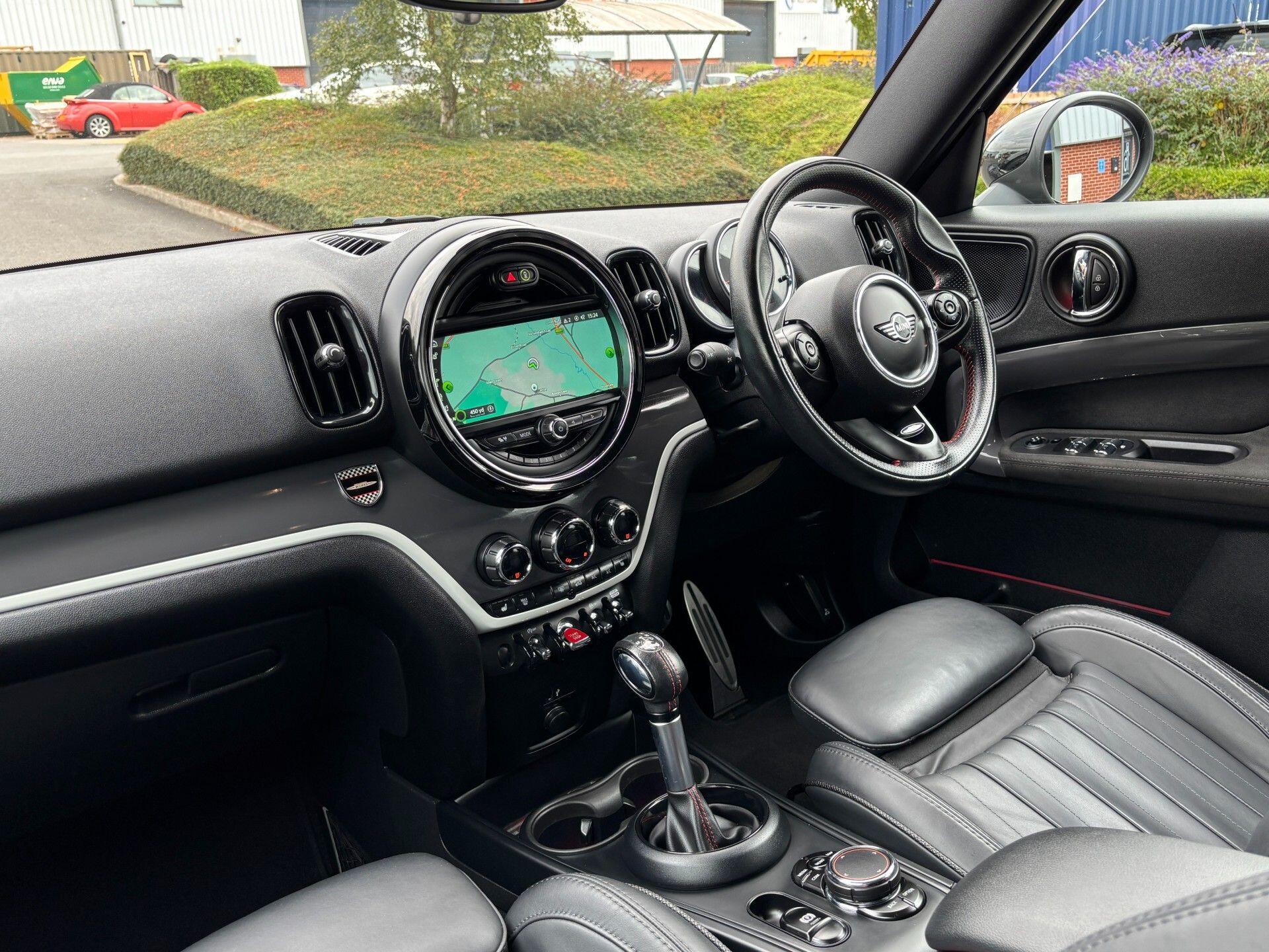 Mini Countryman view 6