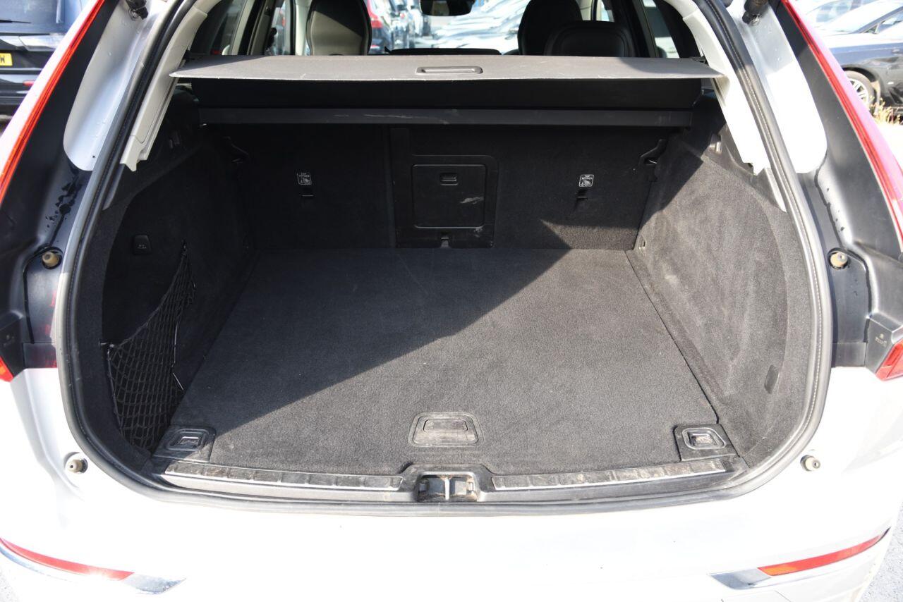 Volvo XC60 view 44