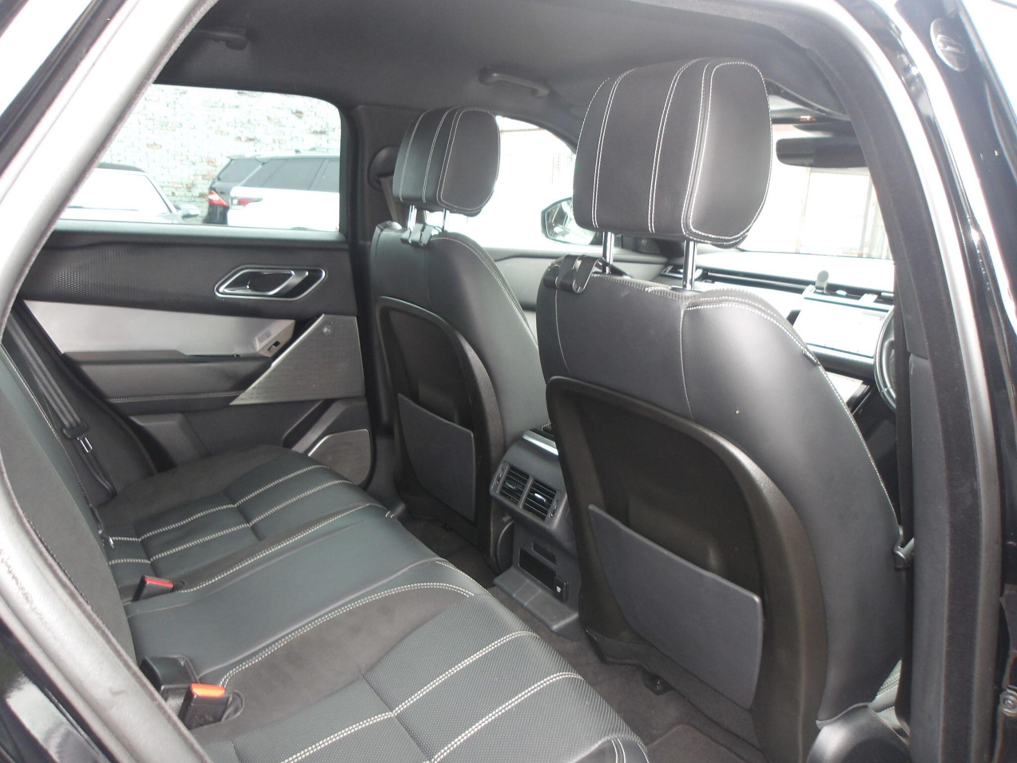Land Rover Range Rover Velar view 13