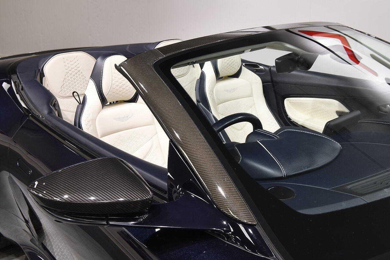 Aston Martin DBS view 39