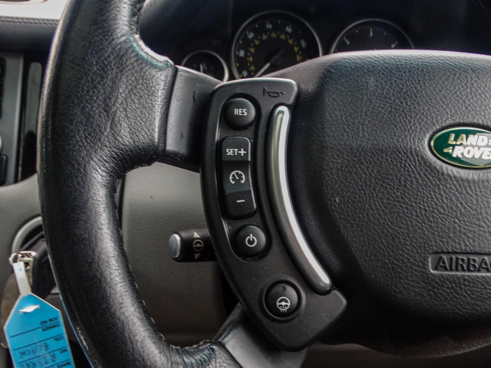 Land Rover Range Rover view 30