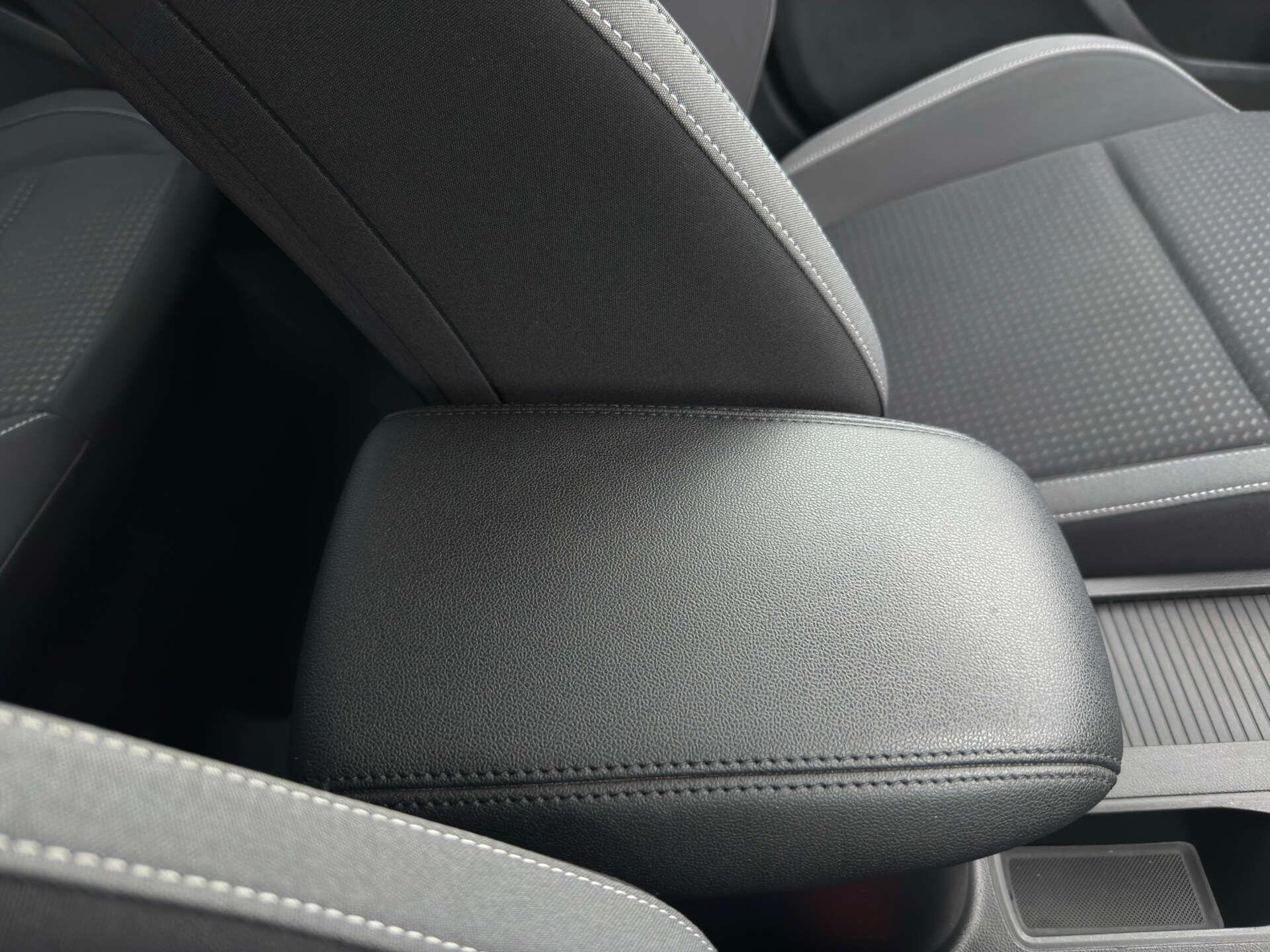 Ford Focus view 59