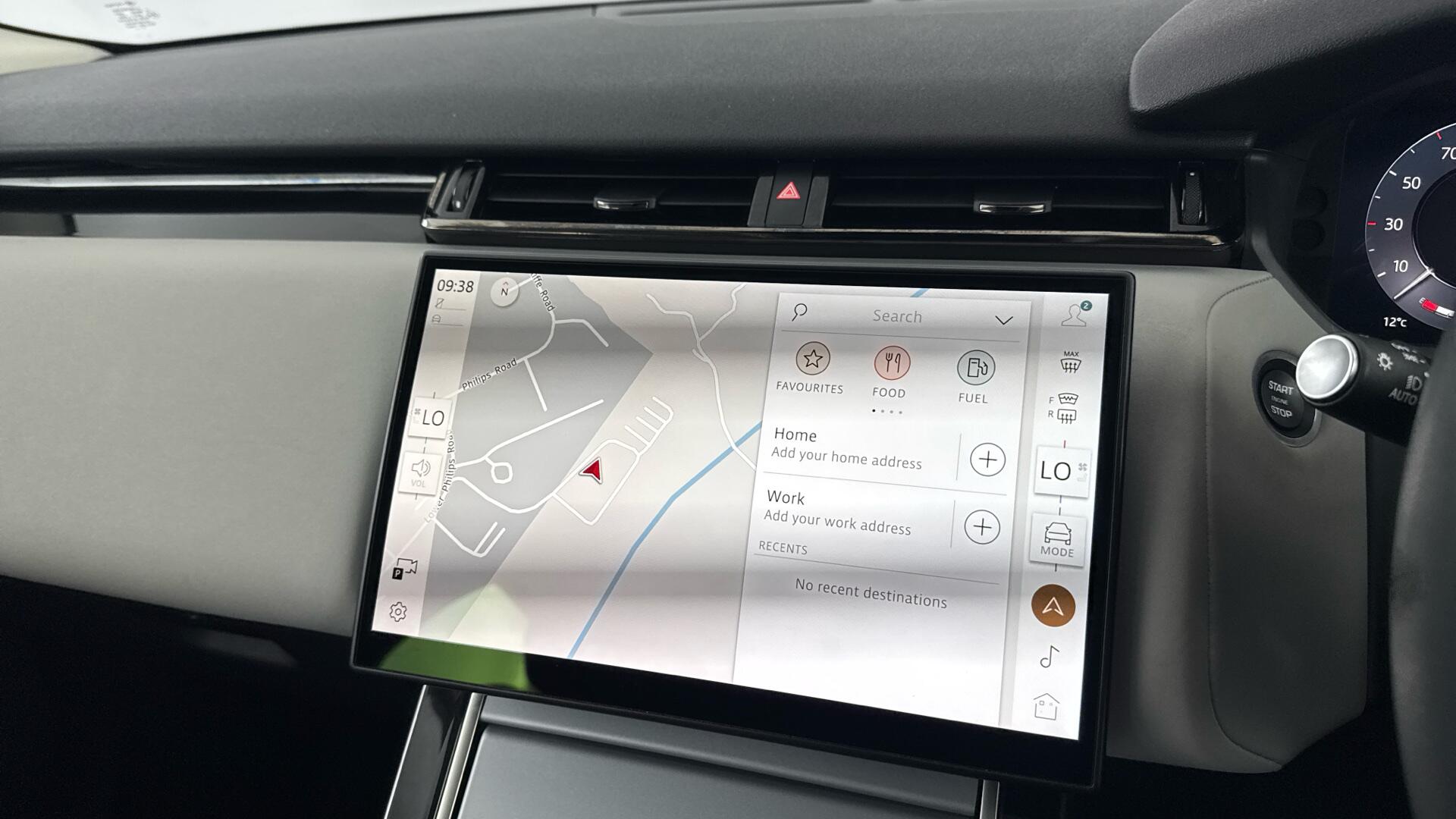 Land Rover Range Rover Velar view 33