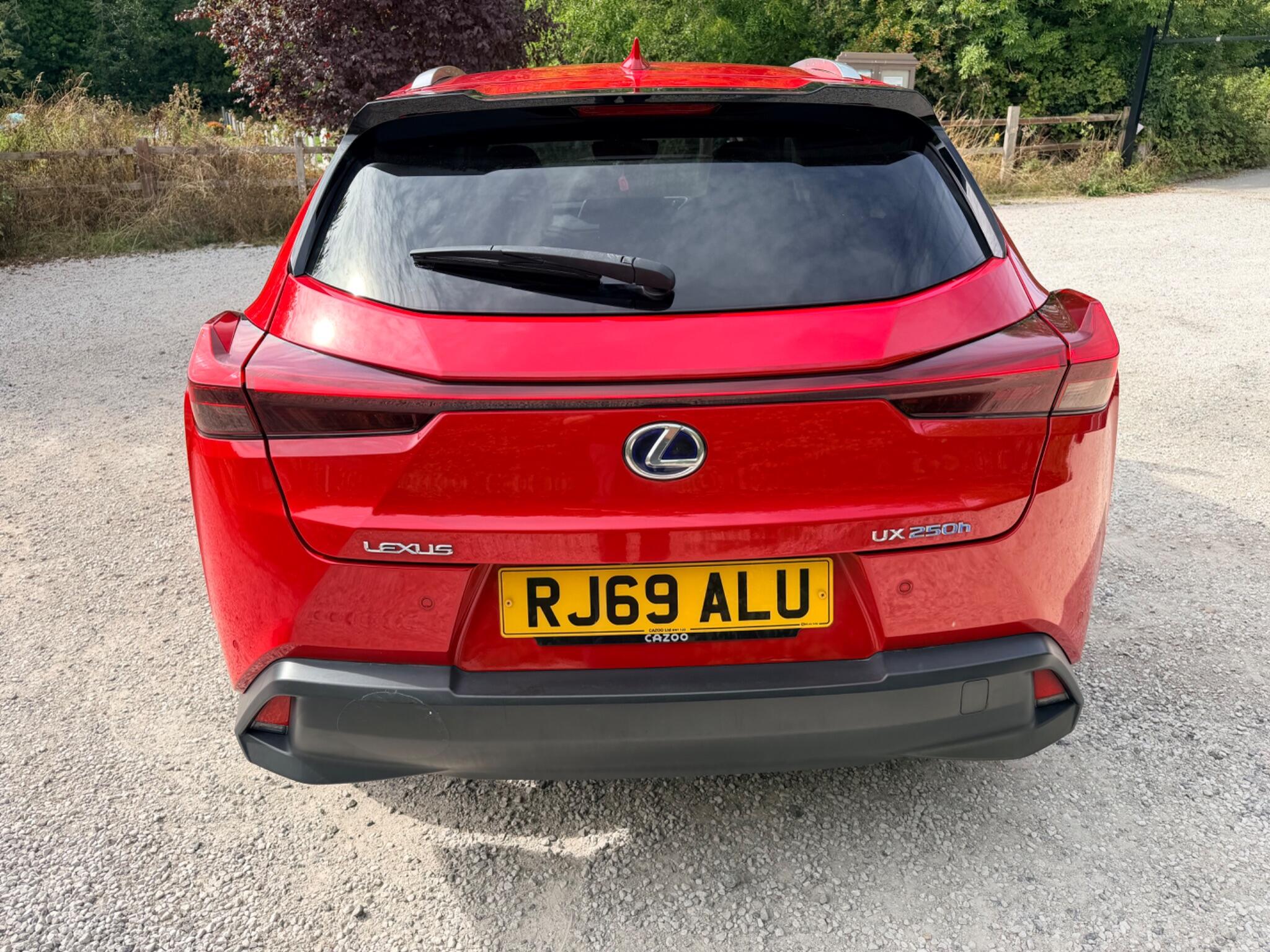Lexus Ux view 7
