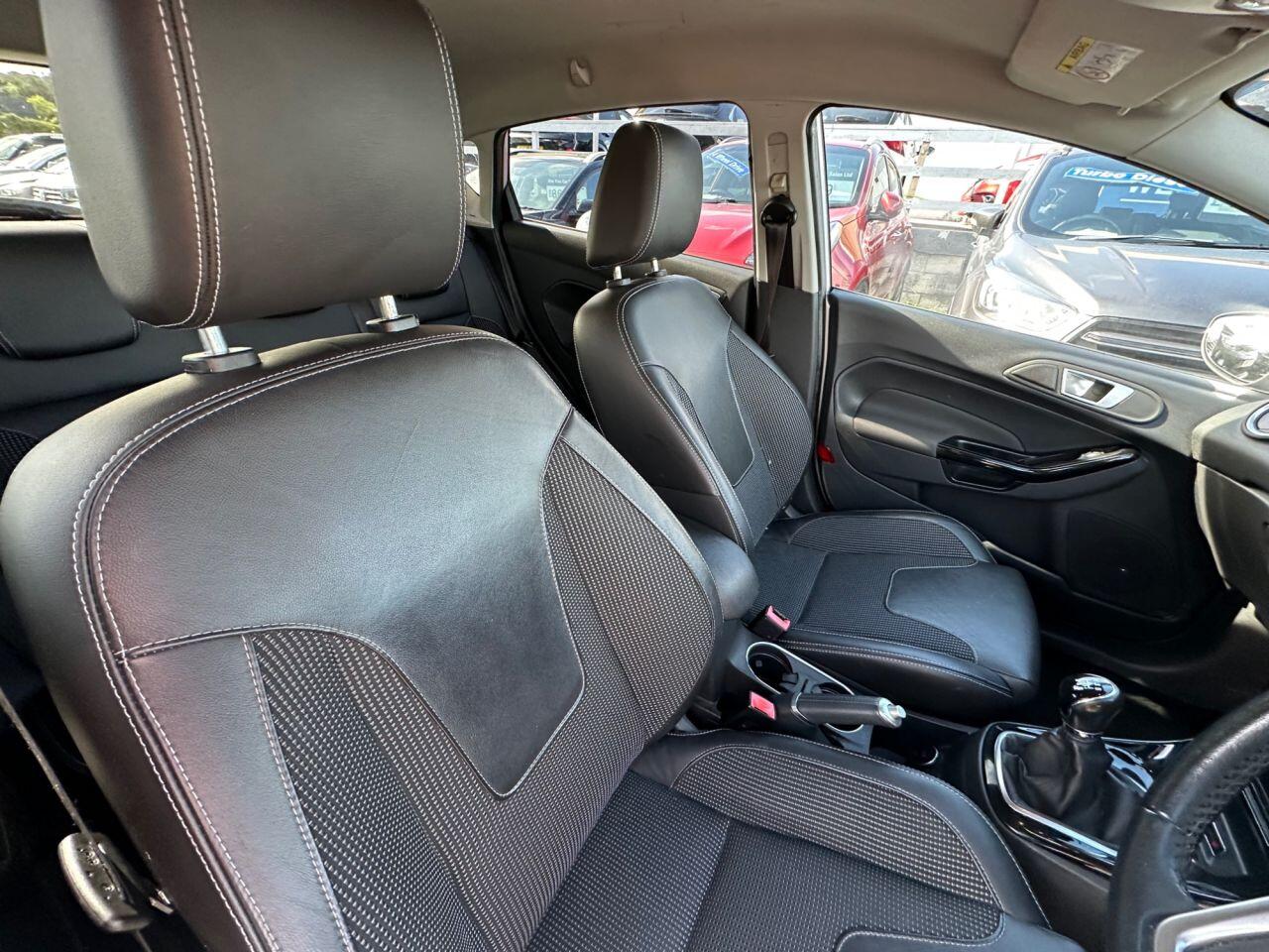 Ford Fiesta view 37