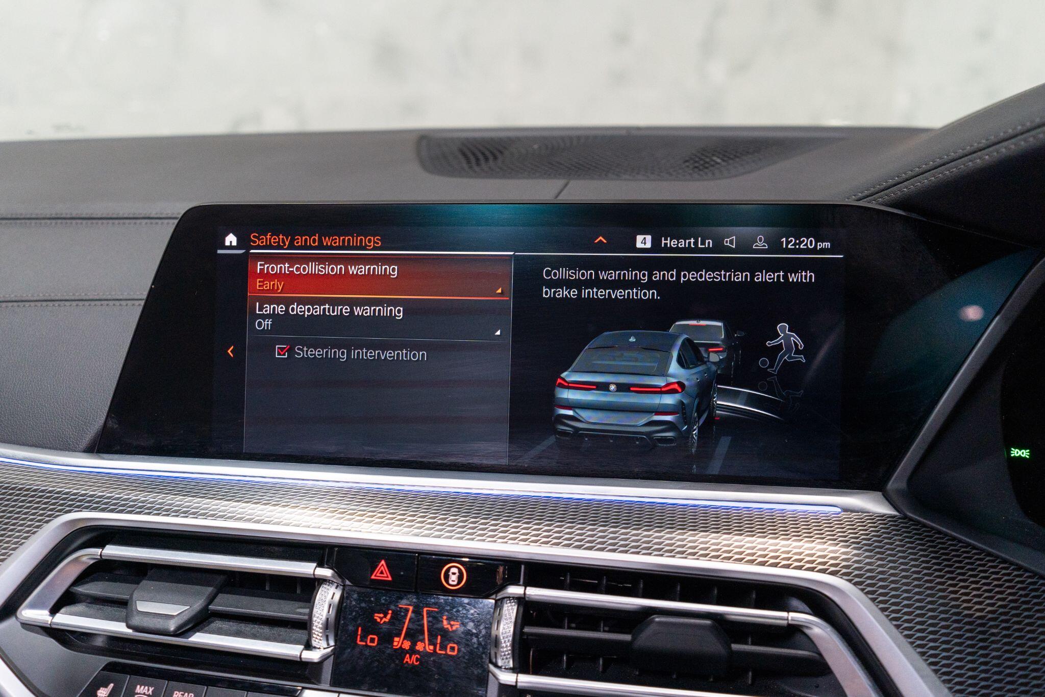 BMW X6 view 23