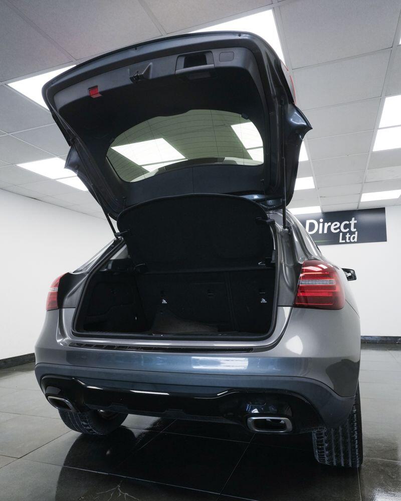 Mercedes-Benz Gla view 7