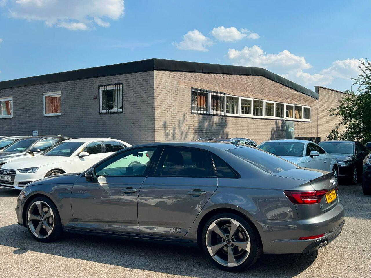 Audi A4 view 11