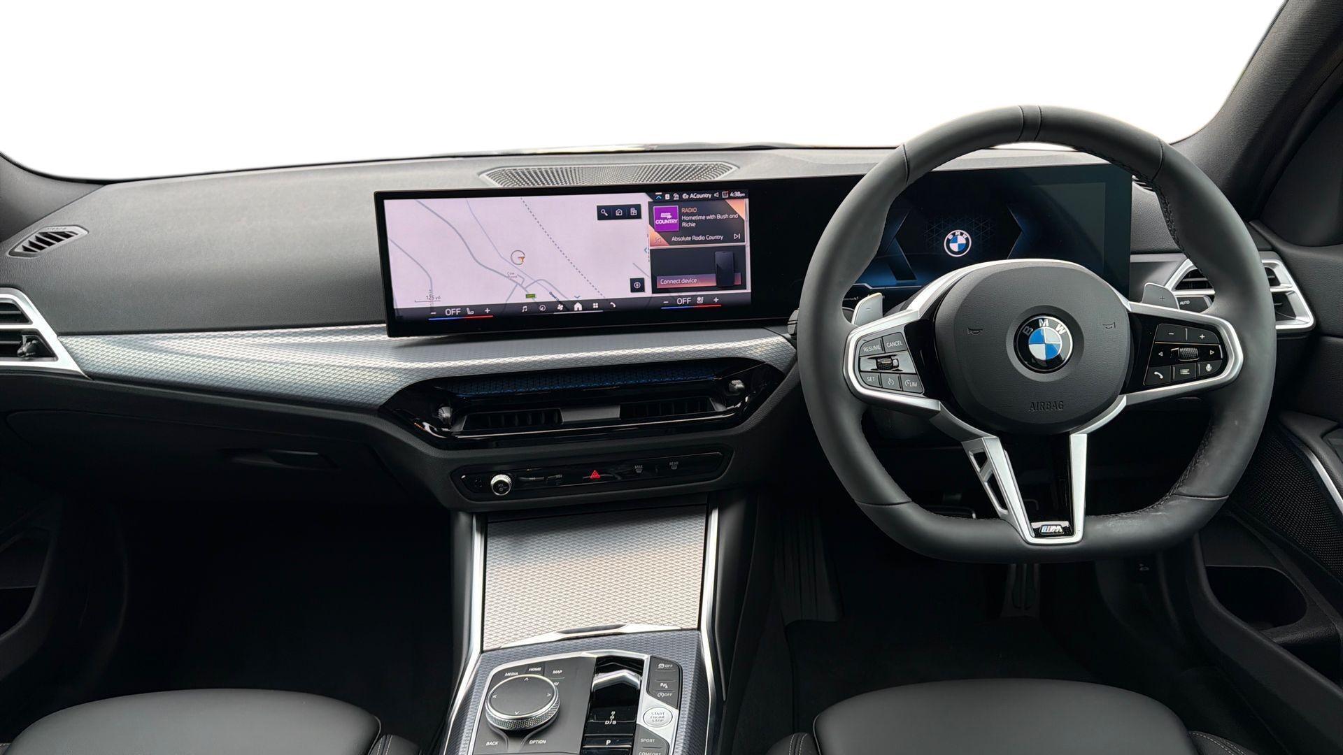 BMW 3 Series view 4