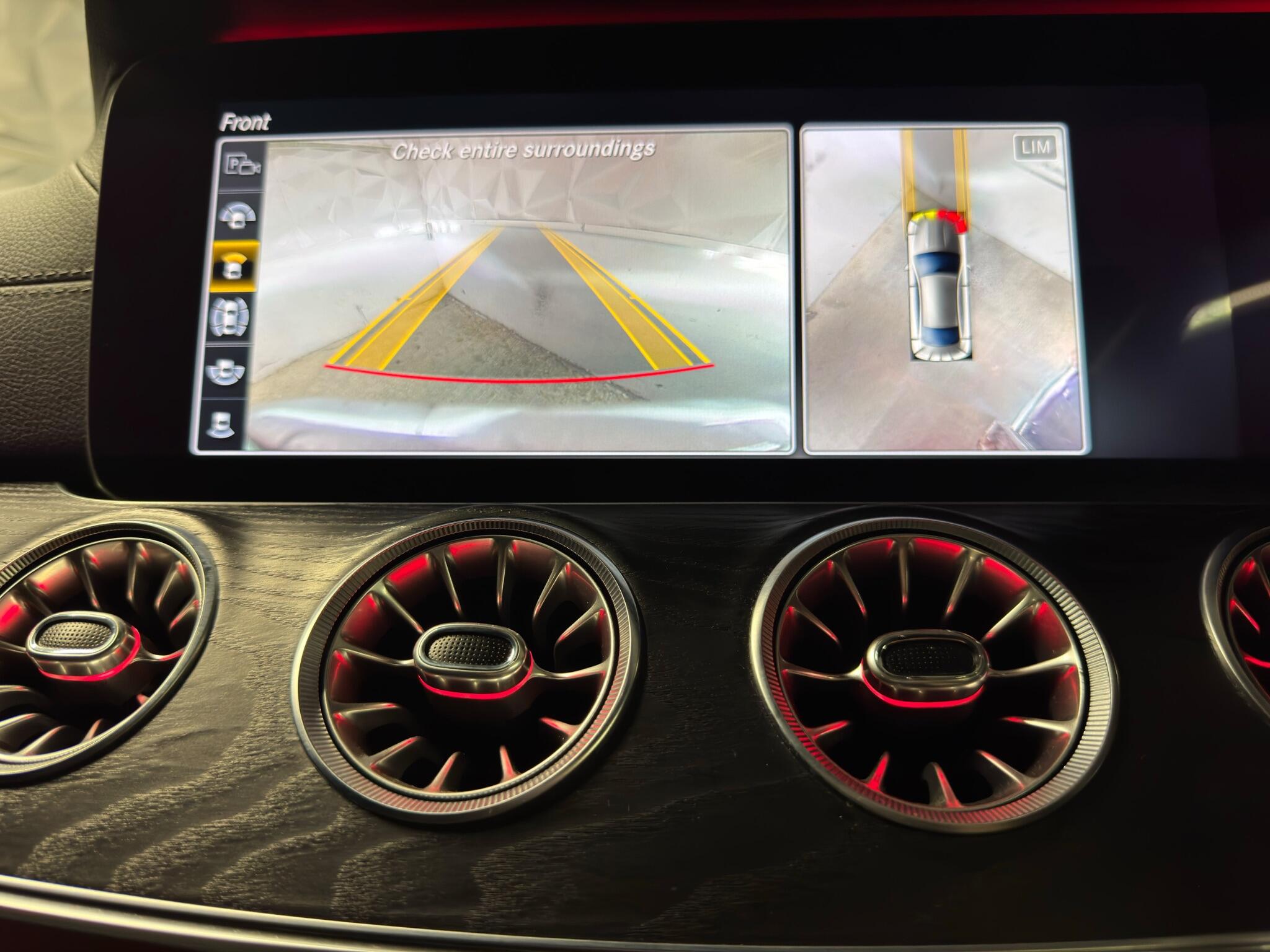 Mercedes-Benz E-Class view 32