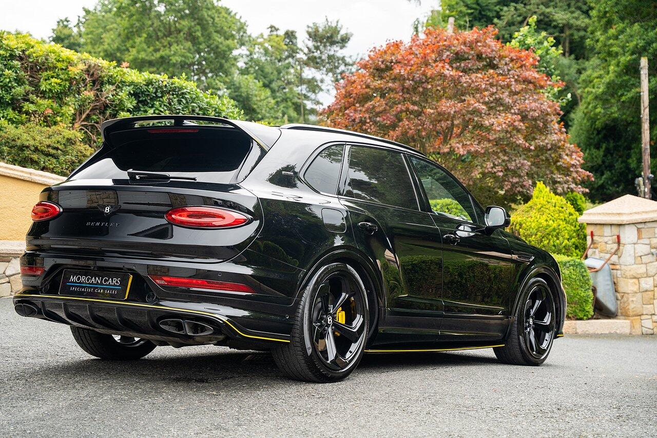 Bentley Bentayga view 110