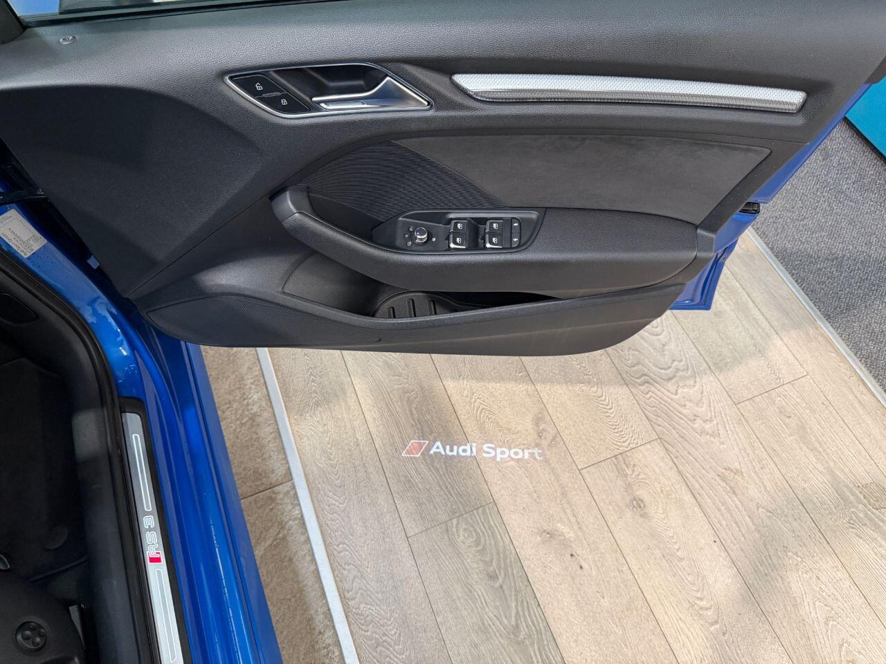 Audi RS3 view 30