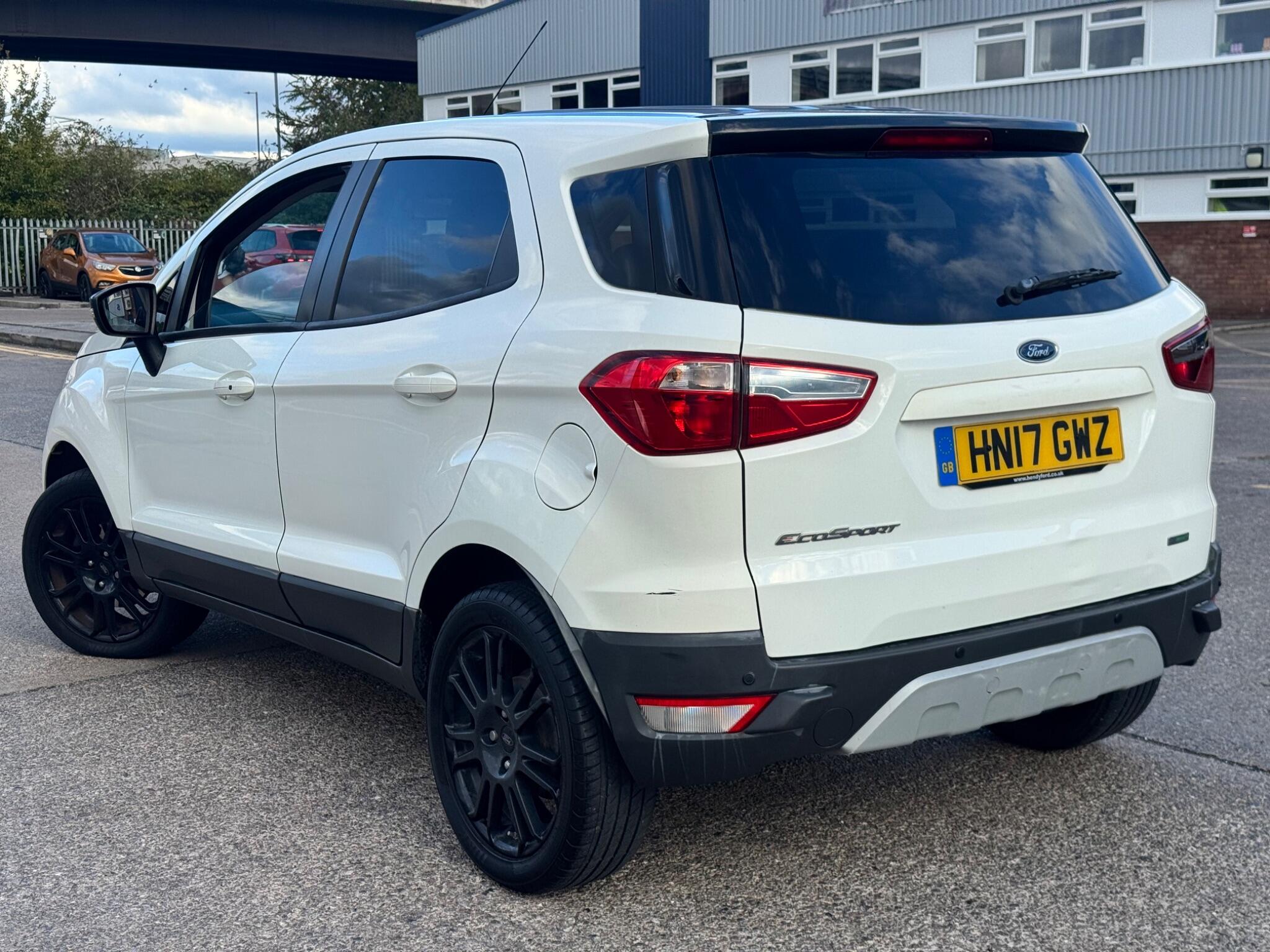 Ford Ecosport view 4