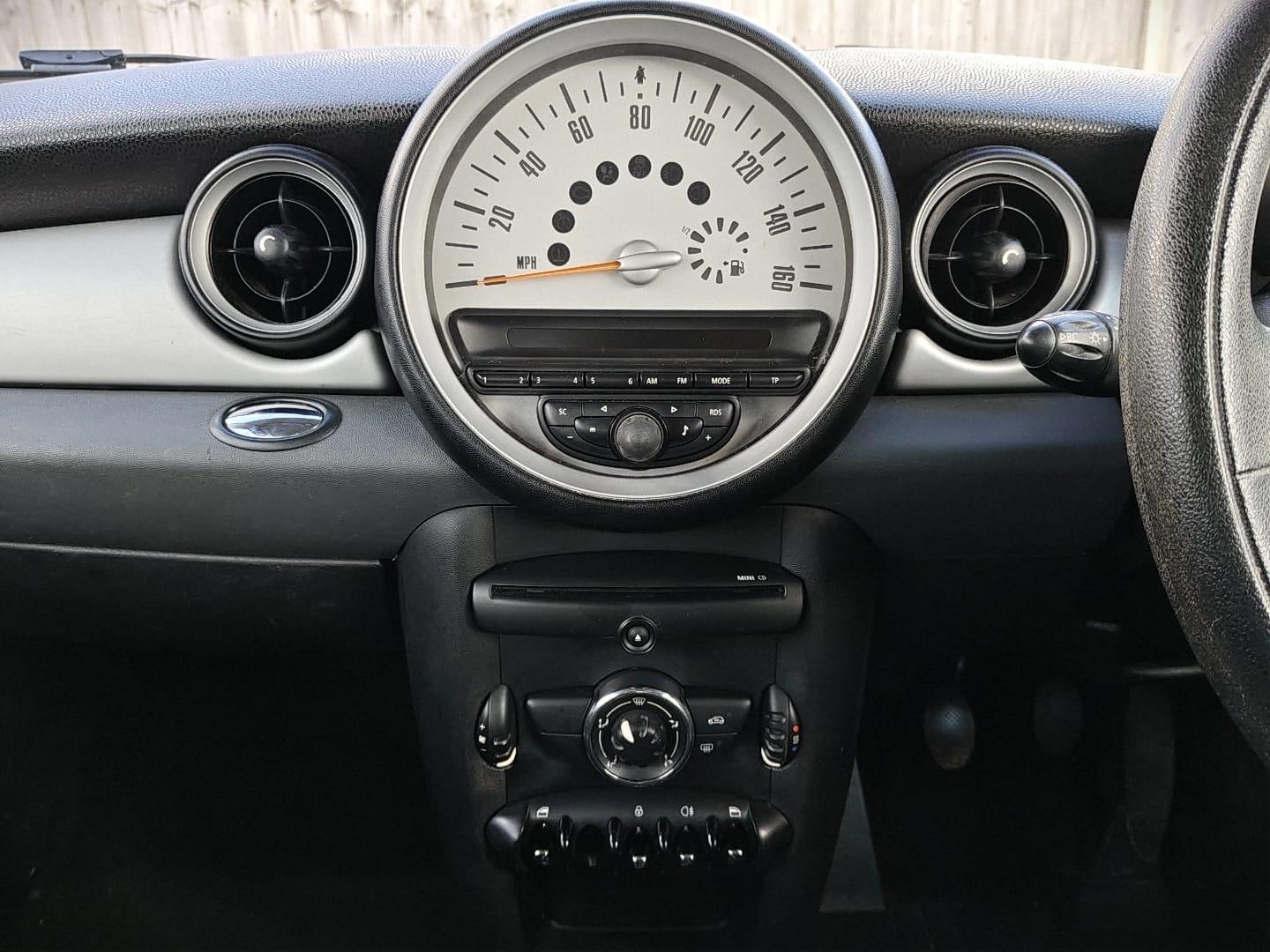Mini Hatch view 19