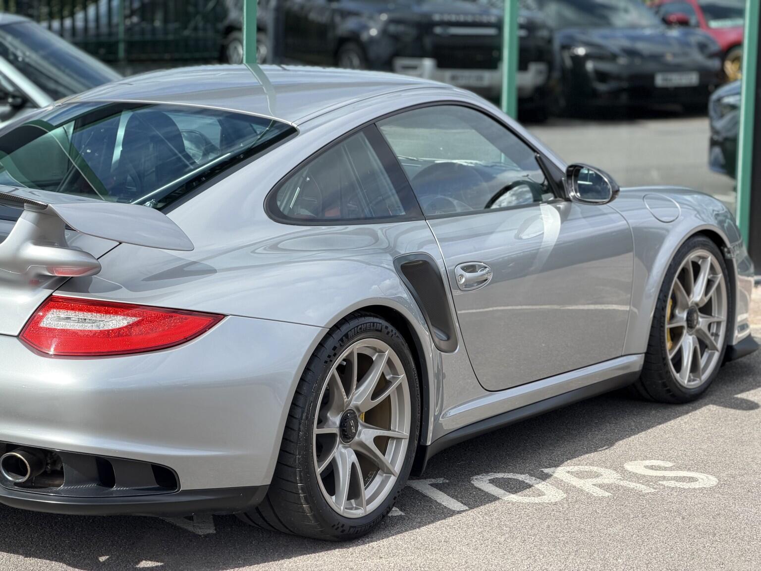 Porsche 911 view 49
