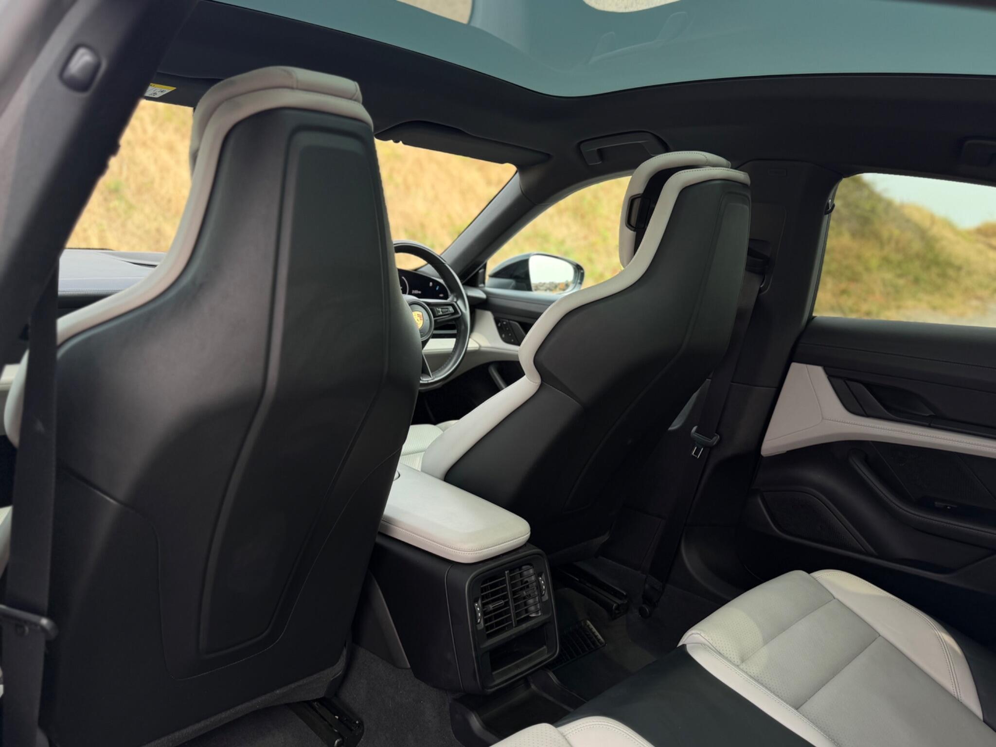 Porsche Taycan view 14