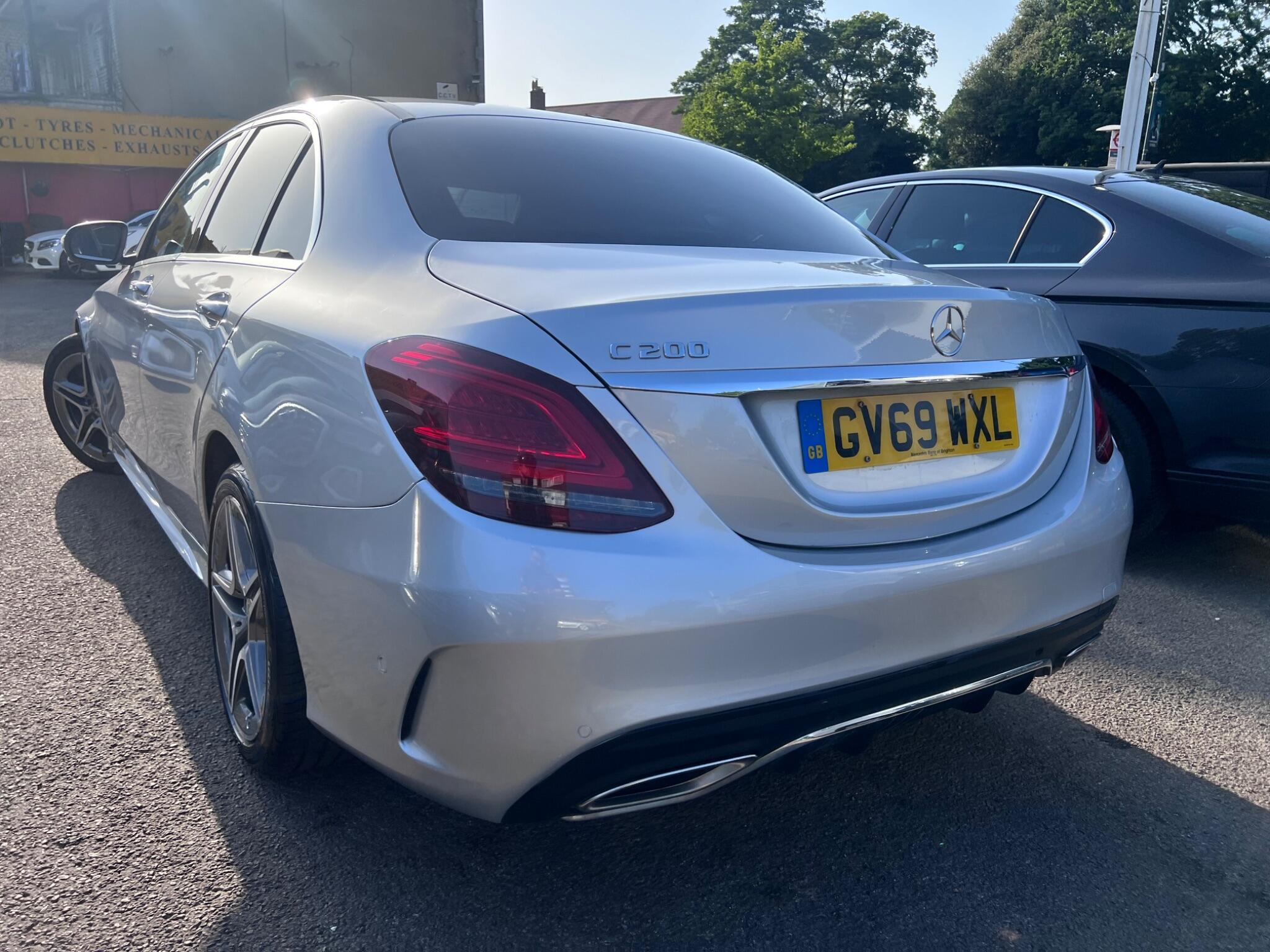 Mercedes-Benz C Class view 11
