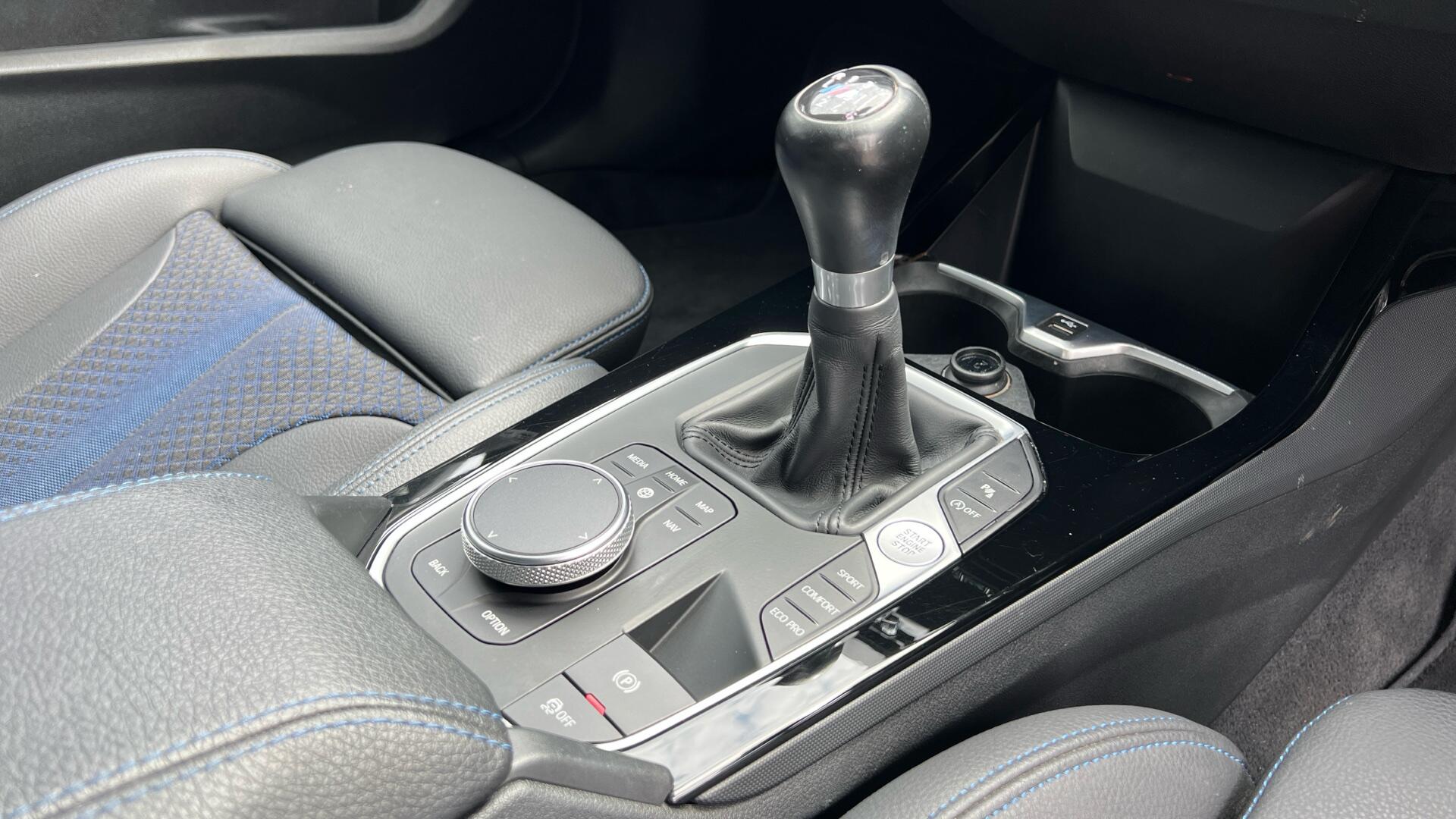 BMW 1 Series view 10