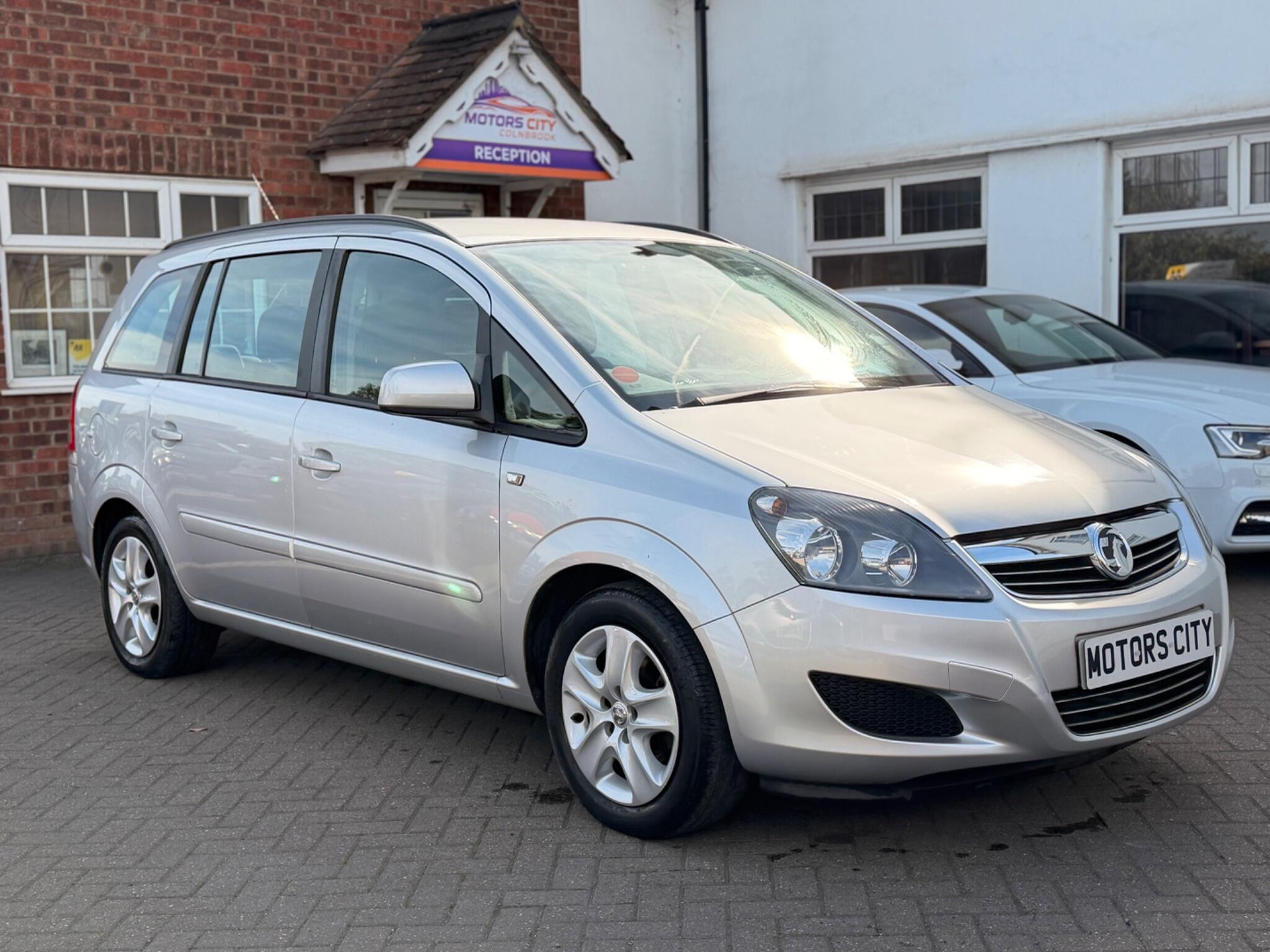 2014 Vauxhall Zafira in Silver for sale