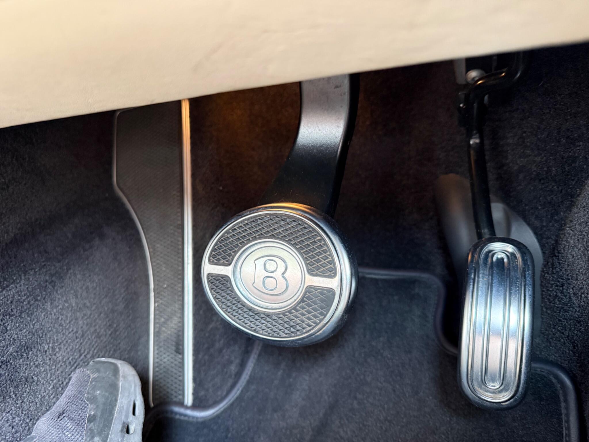 Bentley Continental view 74