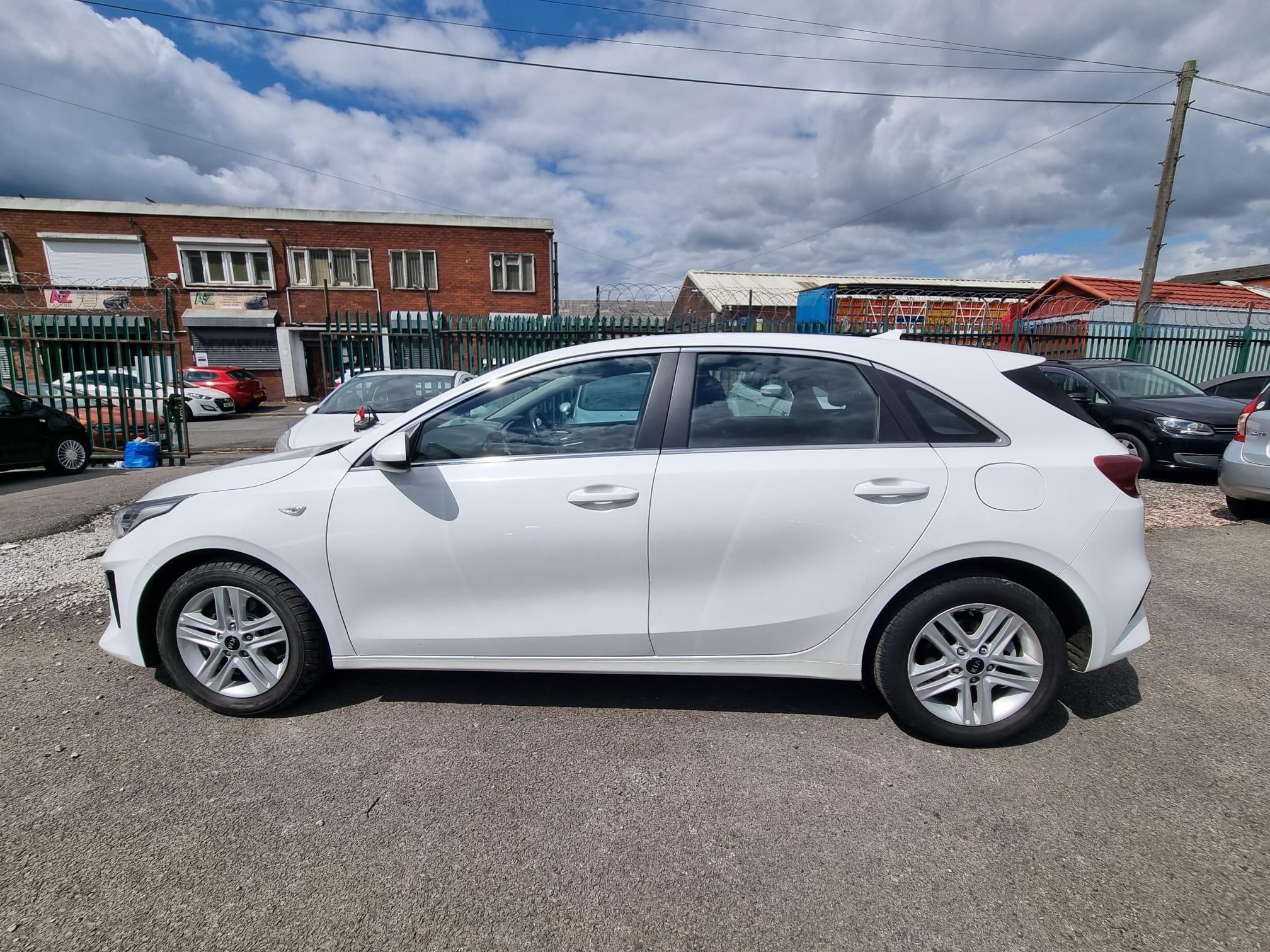 2021 Kia Ceed - Image 1