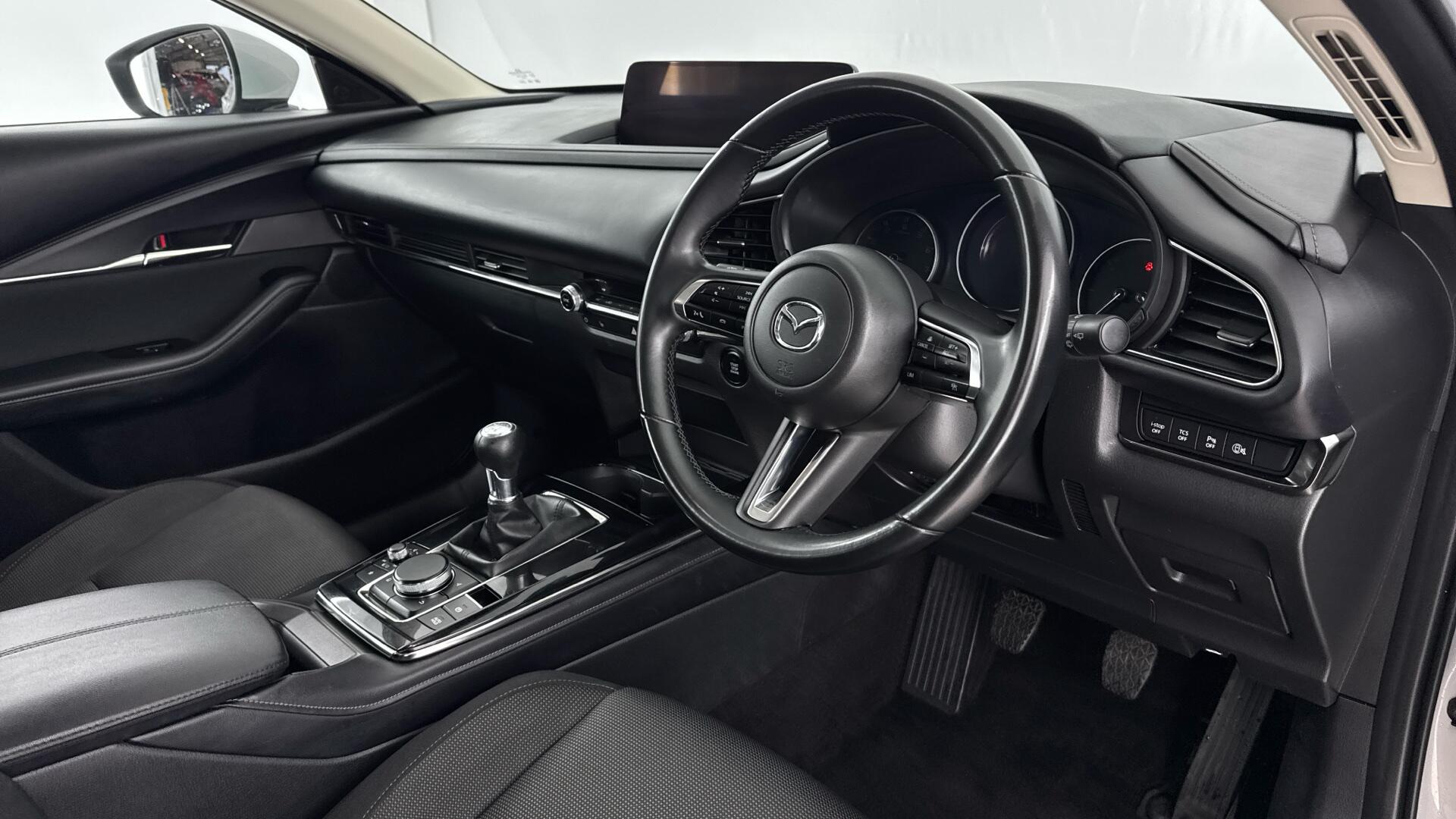 Mazda CX-30 view 9