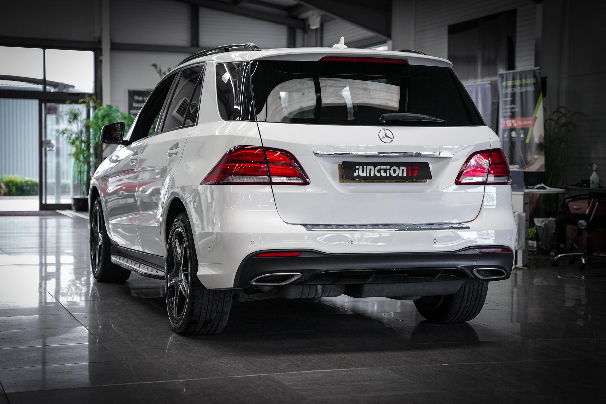 Mercedes-Benz GLE view 14