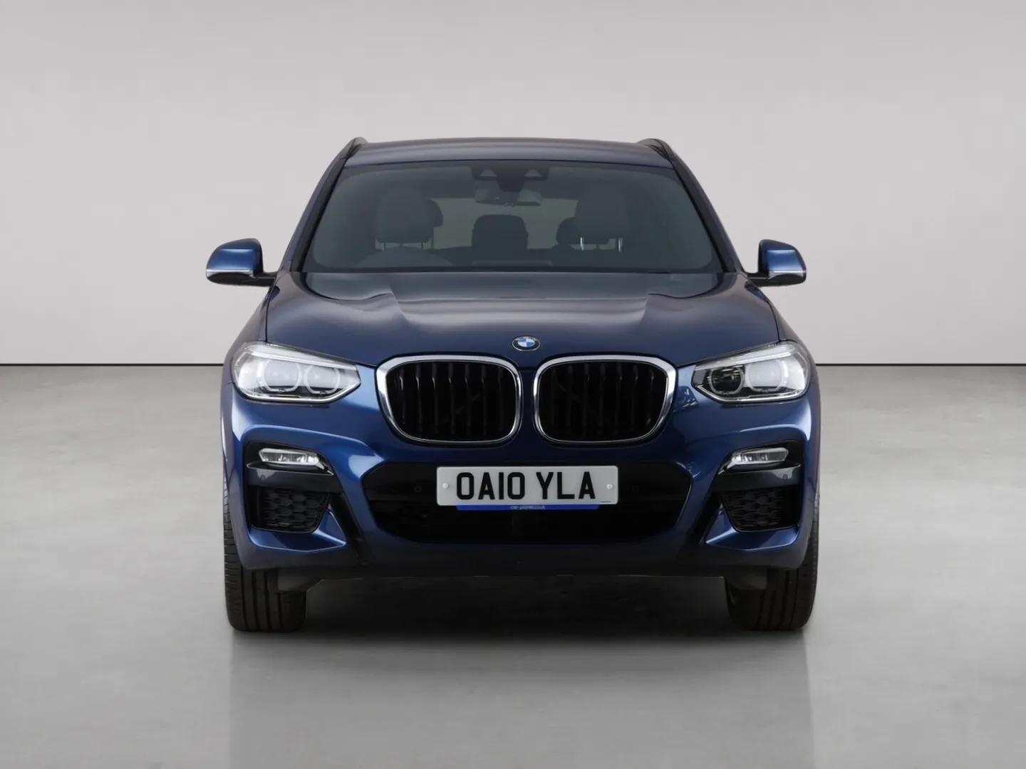 BMW X3 view 5