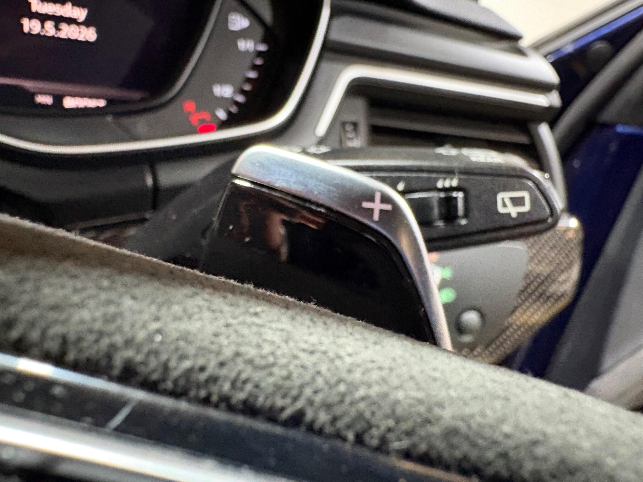 Audi RS4 Avant view 31