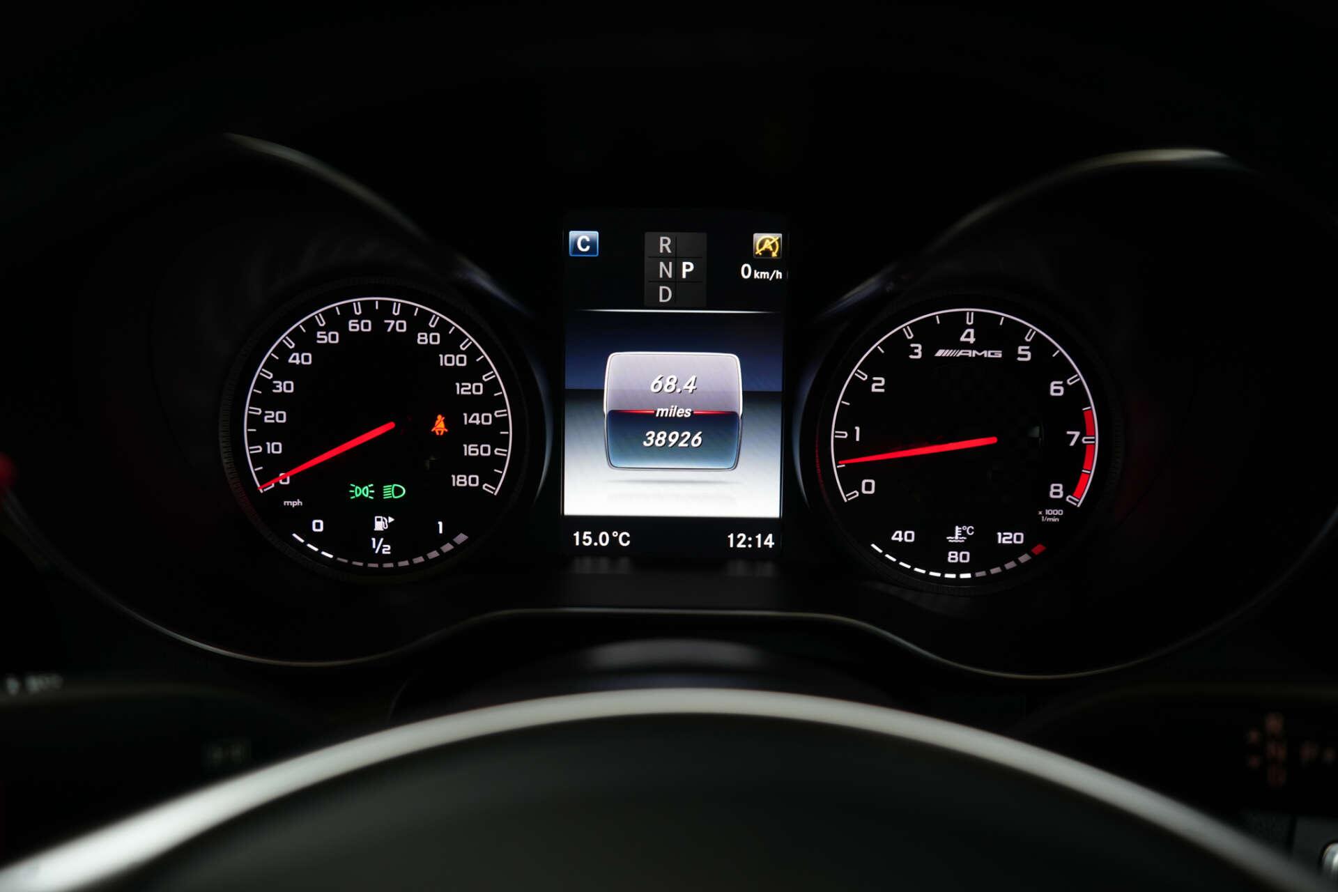 Mercedes-Benz C-Class view 39