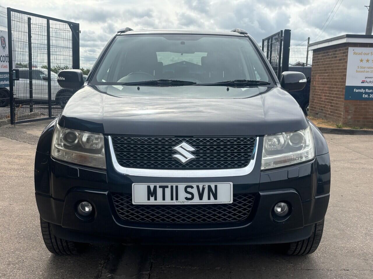 Suzuki Grand Vitara view 2