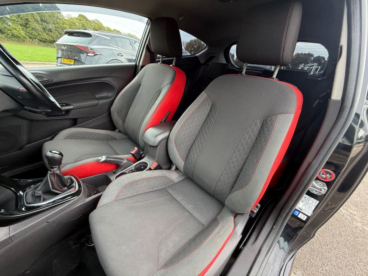 Ford Fiesta view 11