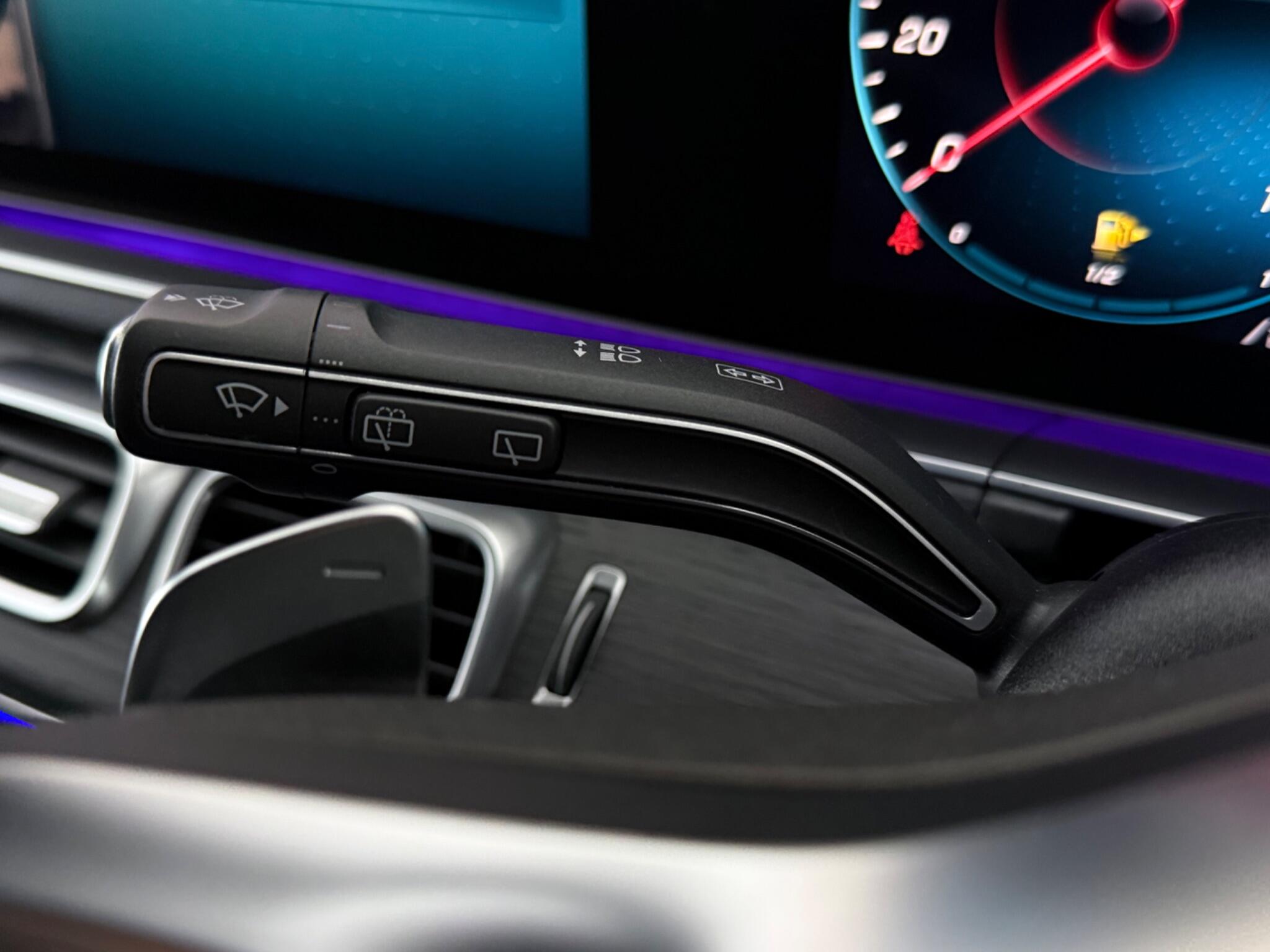 Mercedes-Benz GLE view 18