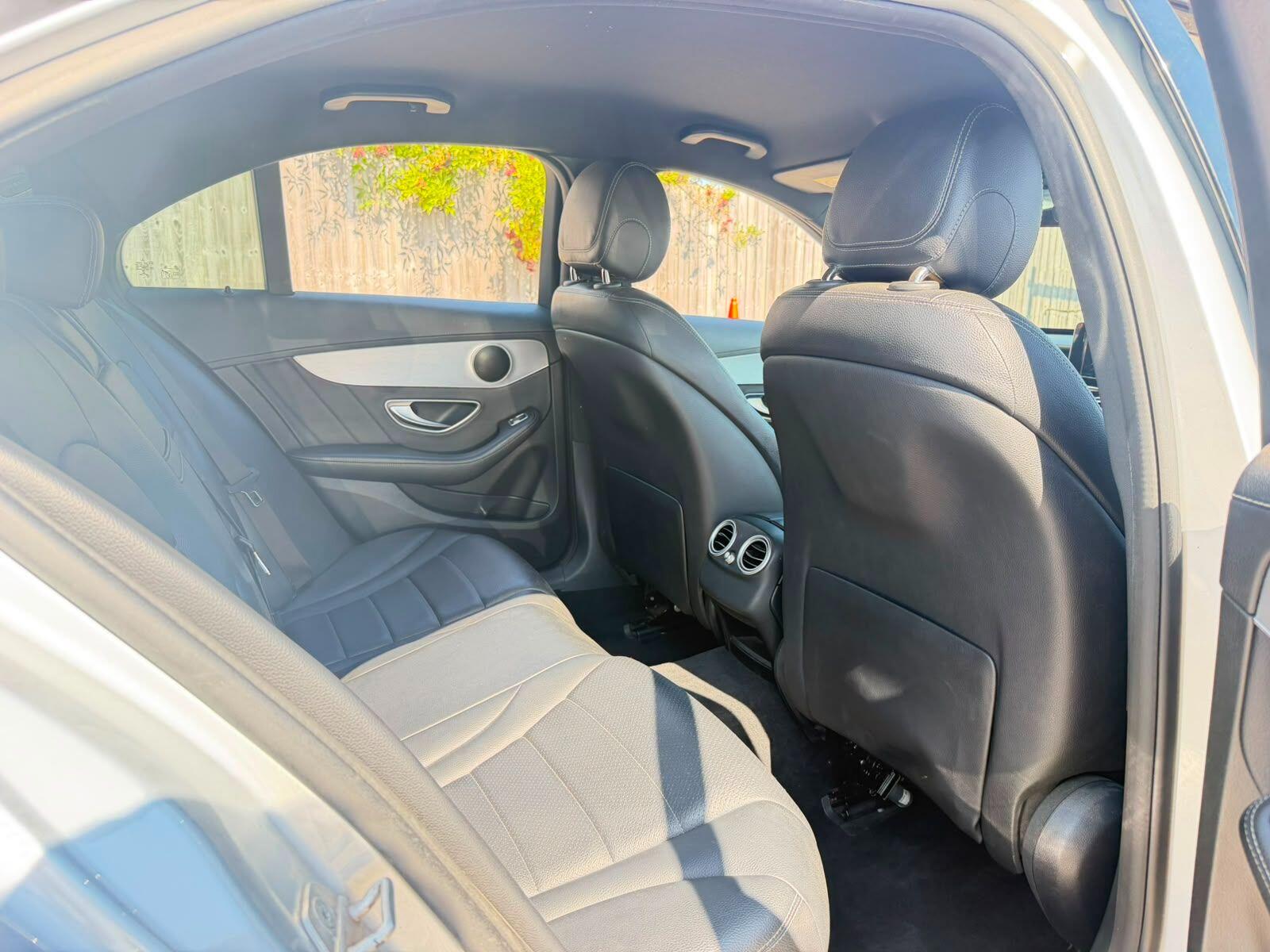 Mercedes-Benz C-Class view 13