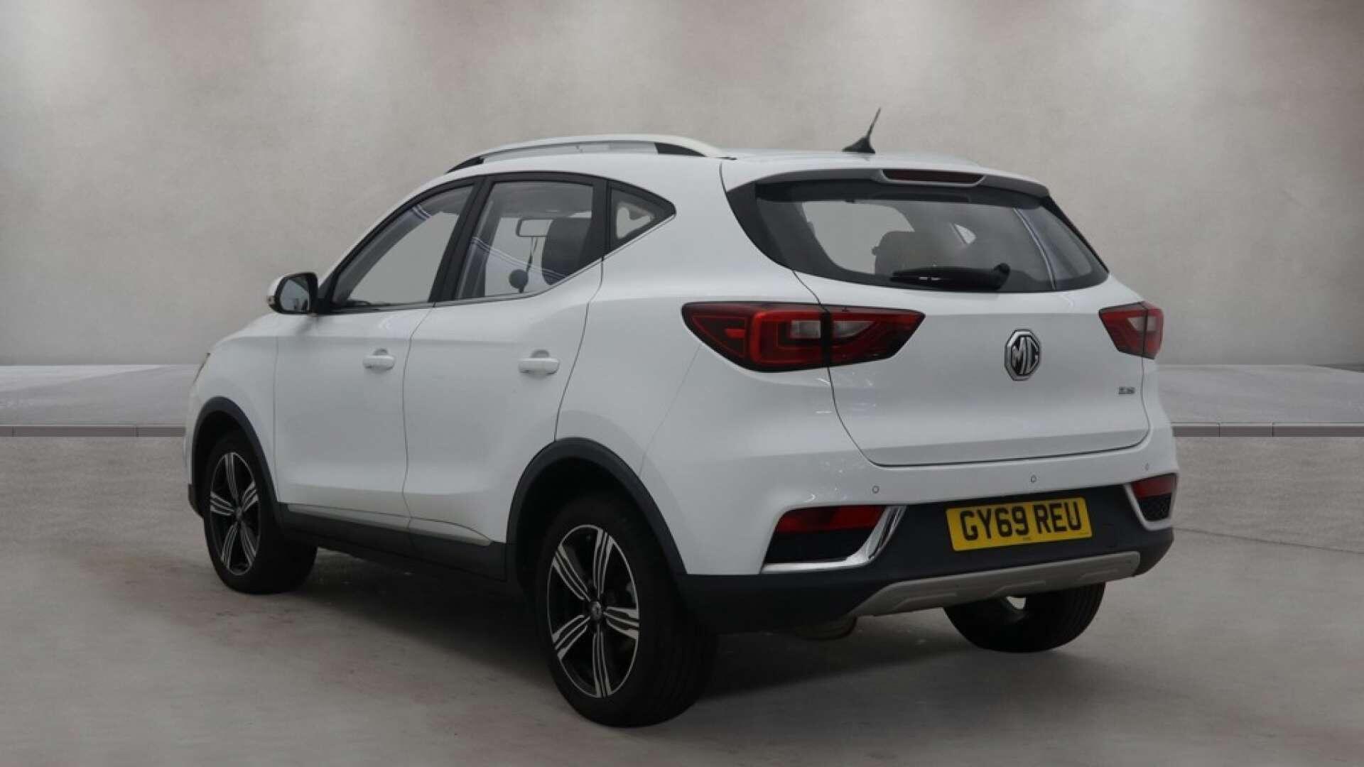 MG ZS view 9