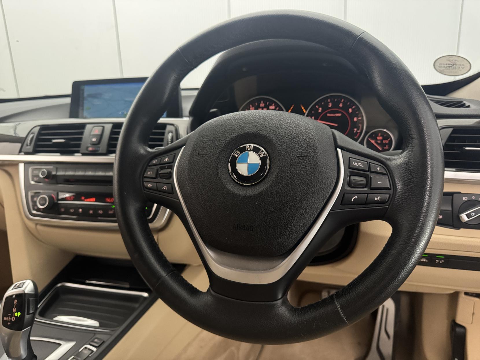 BMW 3 Series Gran Turismo view 48