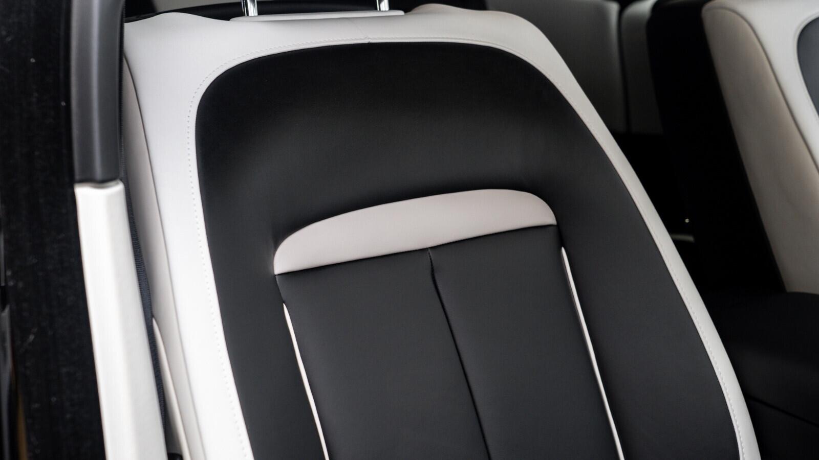 Rolls-Royce Ghost view 27