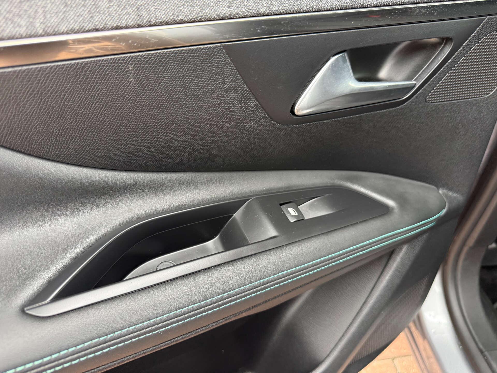 Peugeot 3008 view 75