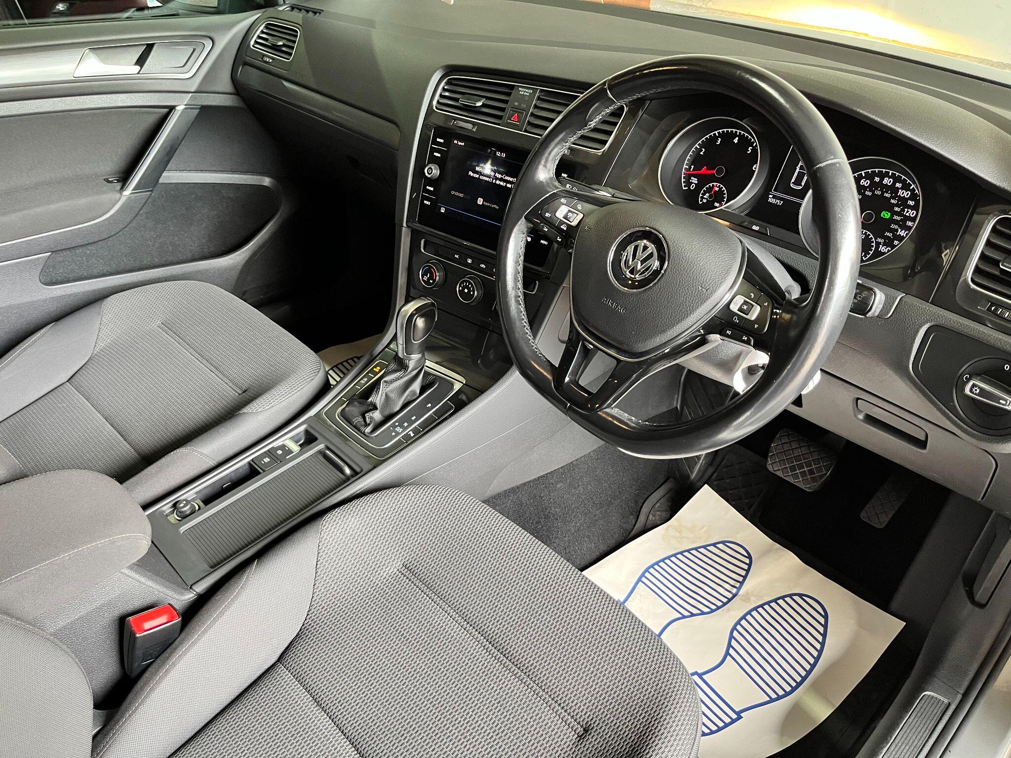 Volkswagen Golf view 18