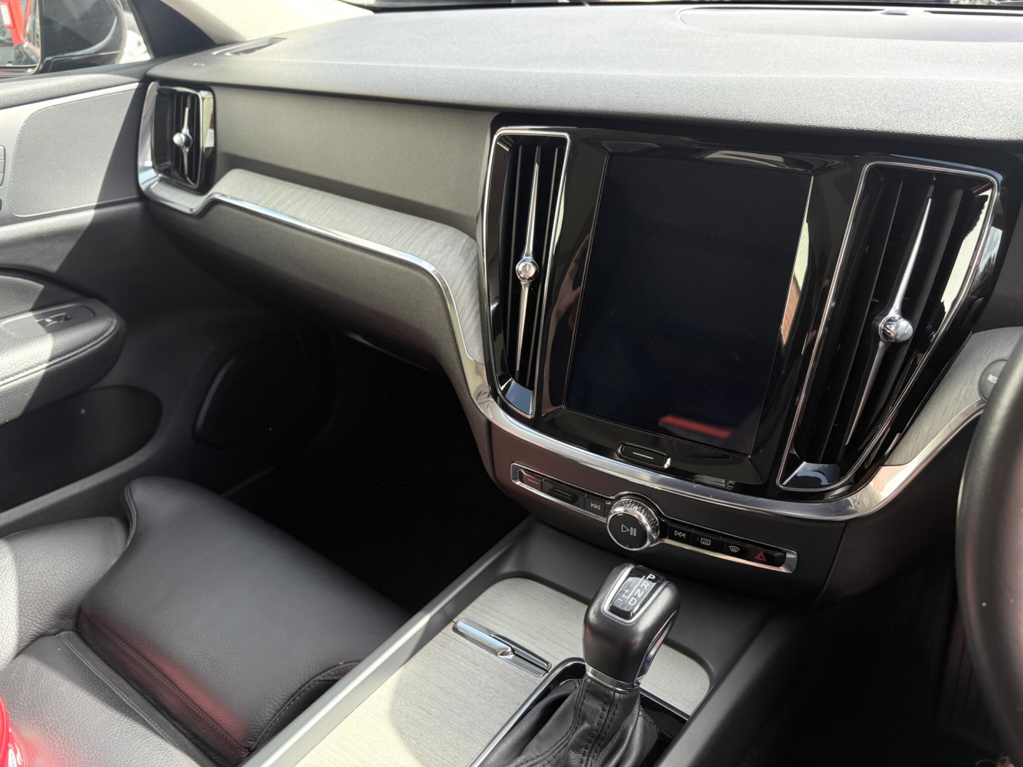 Volvo V60 view 25