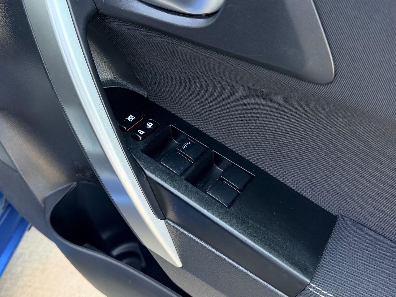 Toyota Auris view 25