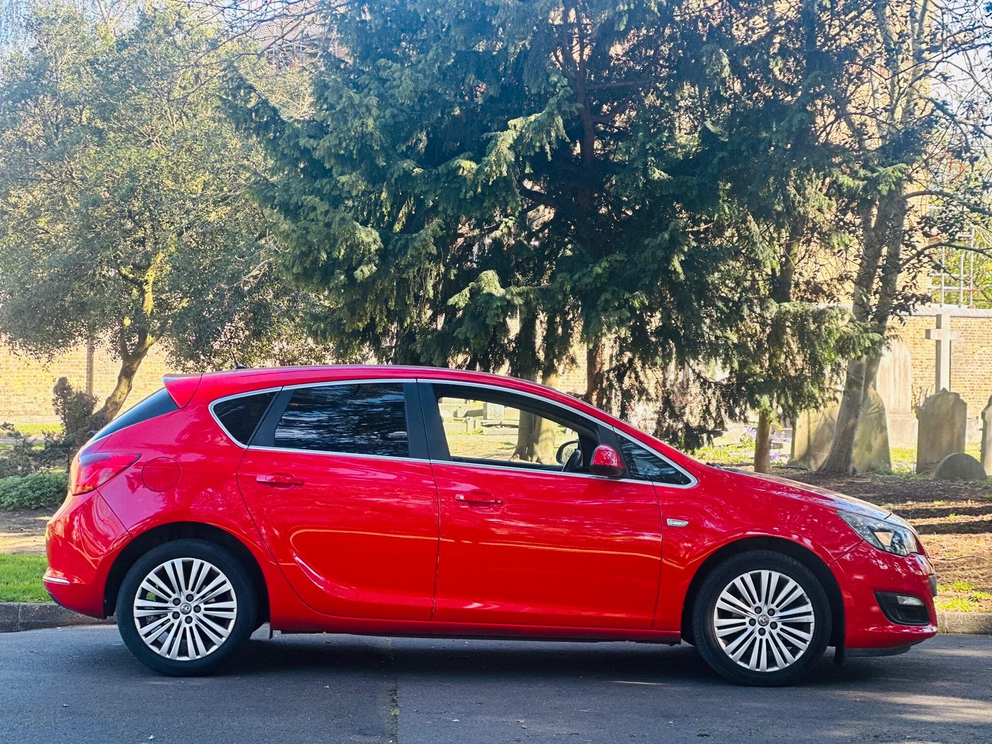 Vauxhall Astra view 6