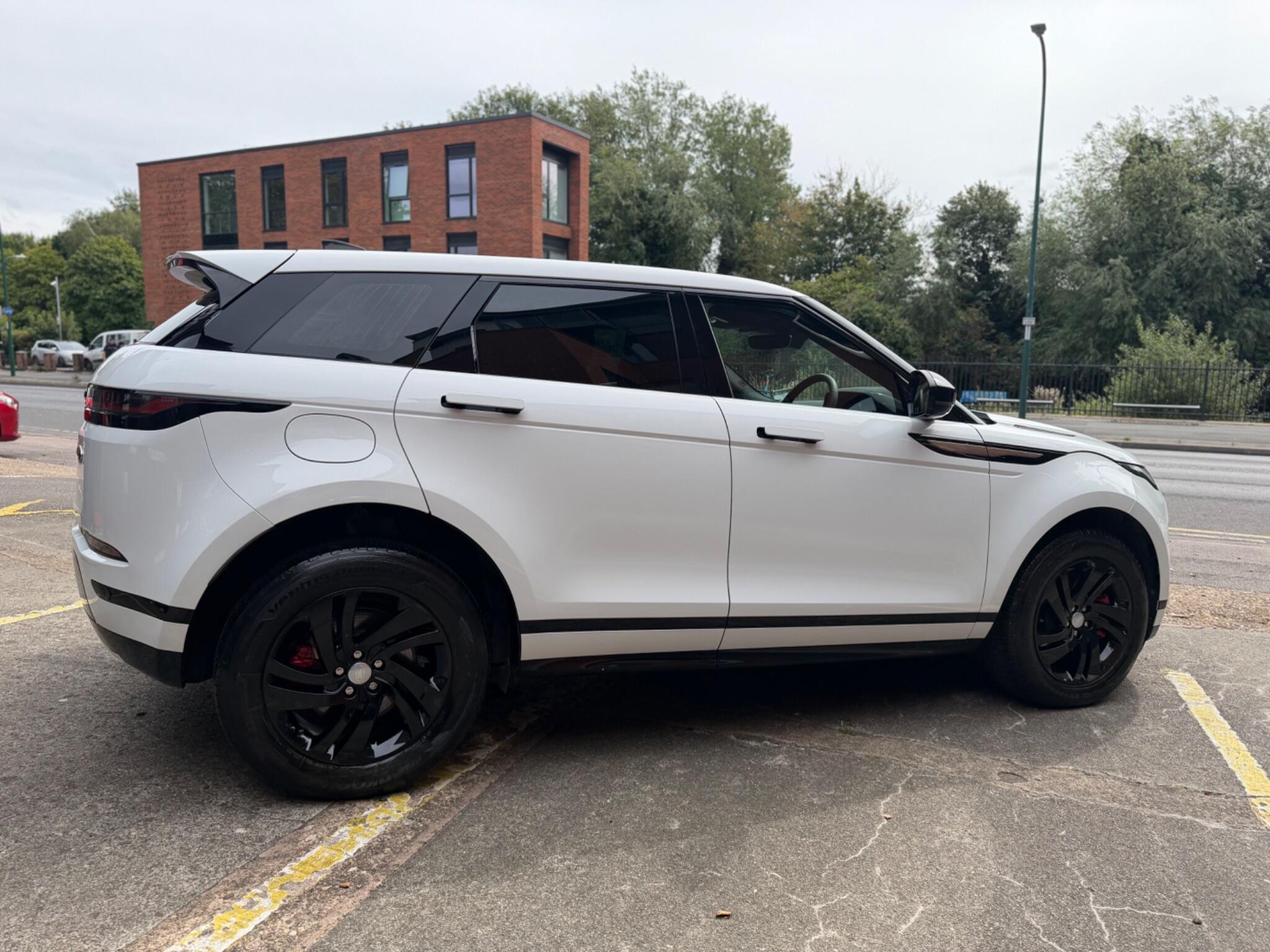 Land Rover Range Rover Evoque view 7