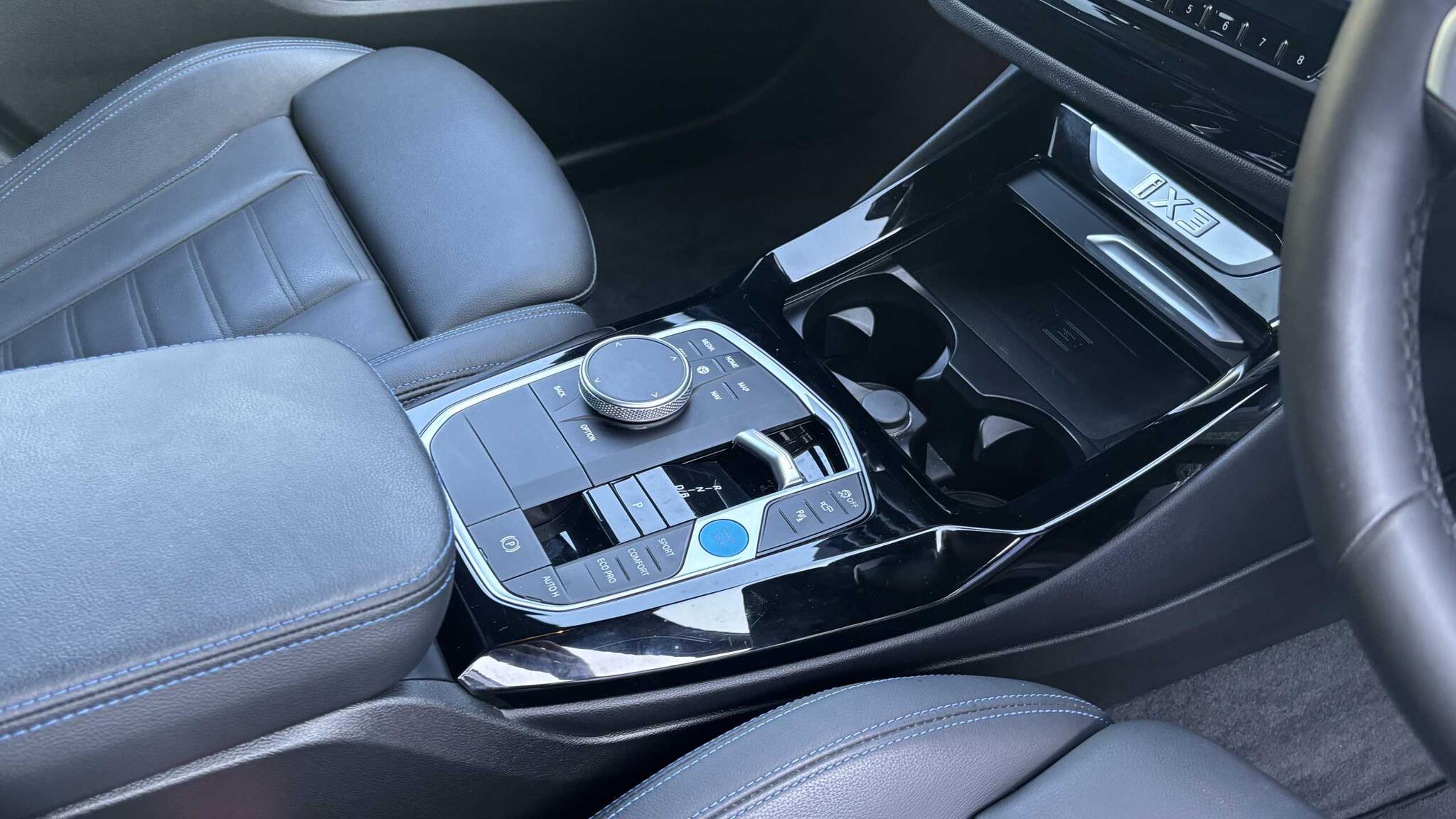 BMW iX3 view 8