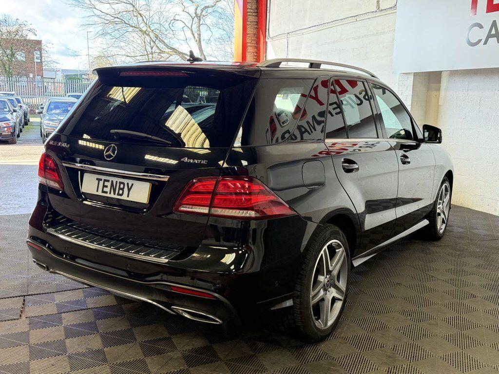 Mercedes-Benz Gle view 10
